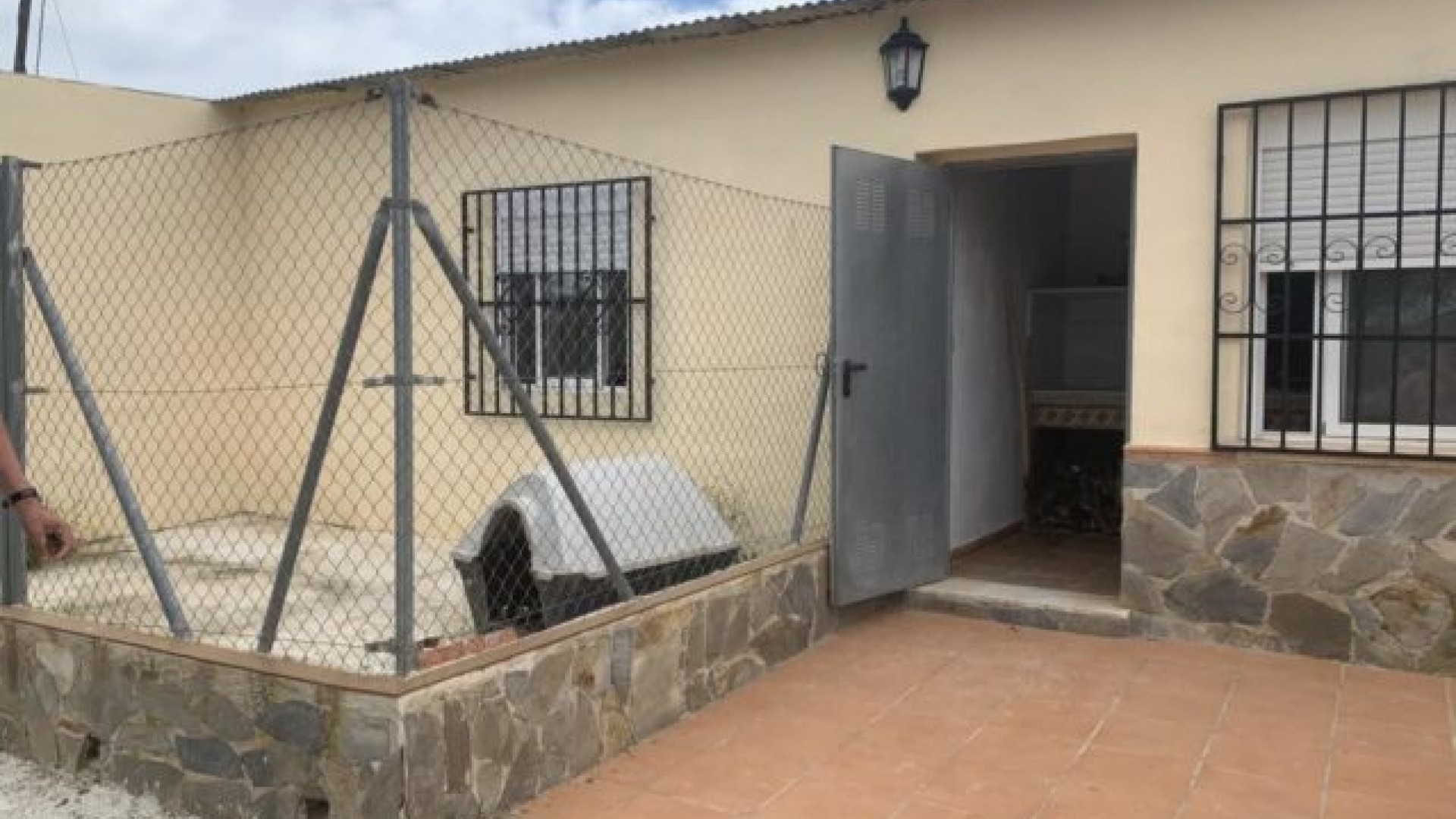 Venta - Chalet Independiente -
Pinoso