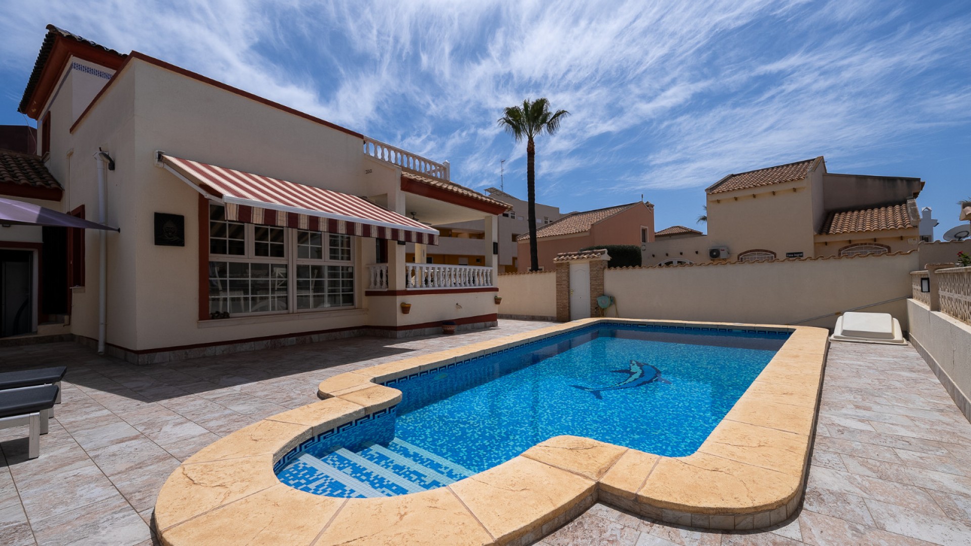 Venta - Chalet Independiente -
Playa Flamenca - Montilla