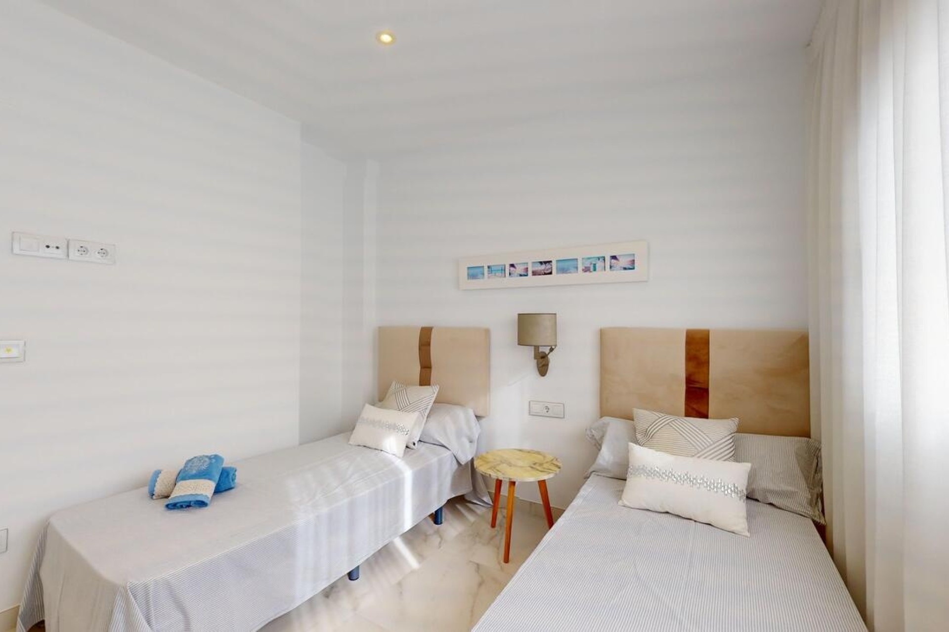 Venta - Chalet Independiente -
Playa honda - Costa Calida
