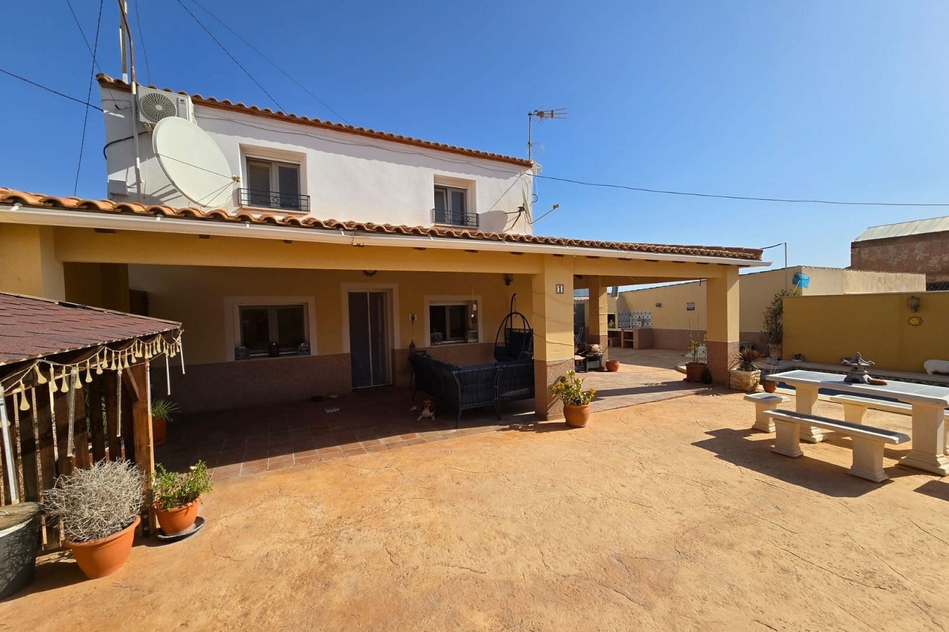 Venta - Chalet Independiente -
Raspay