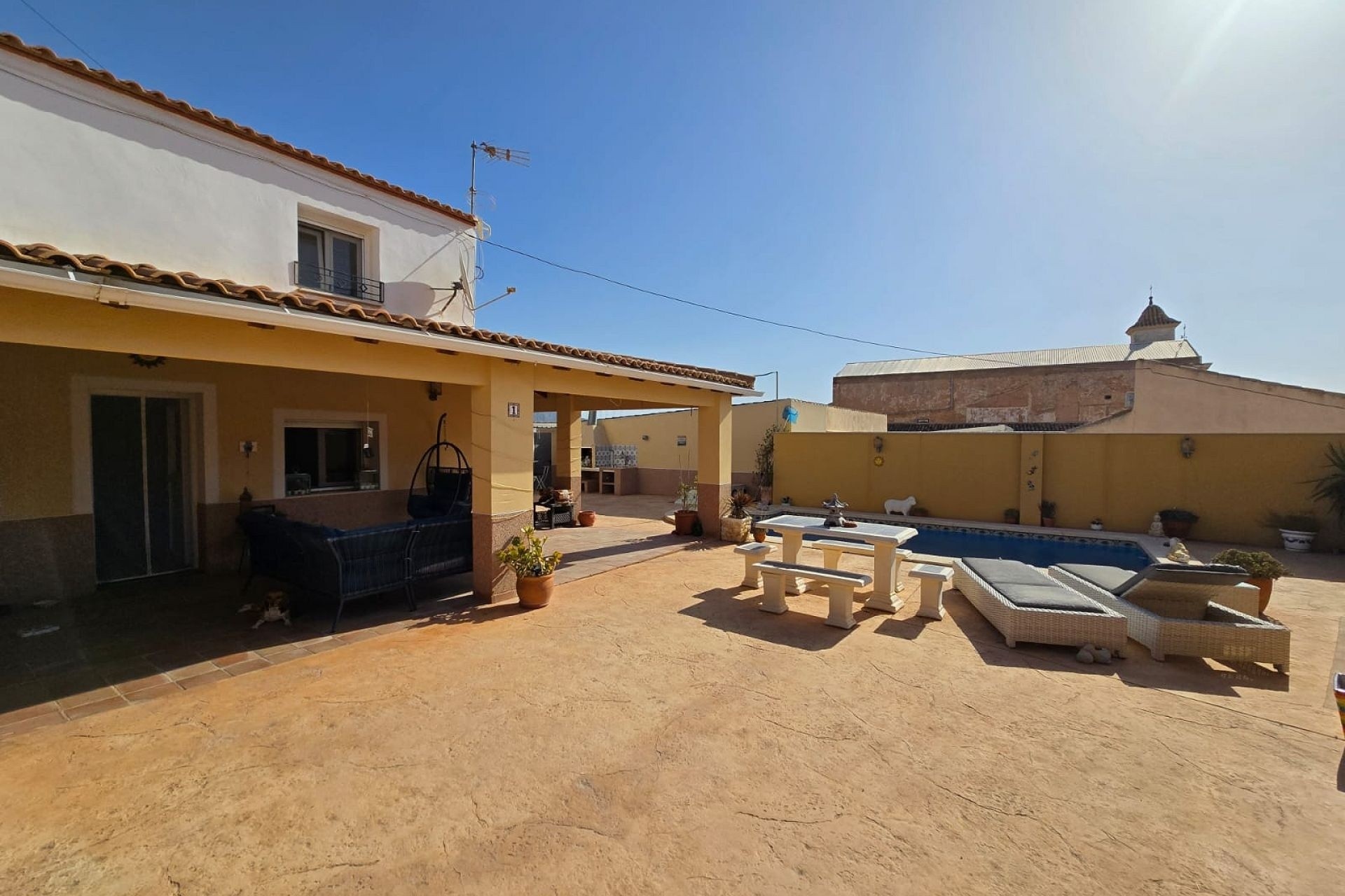 Venta - Chalet Independiente -
Raspay