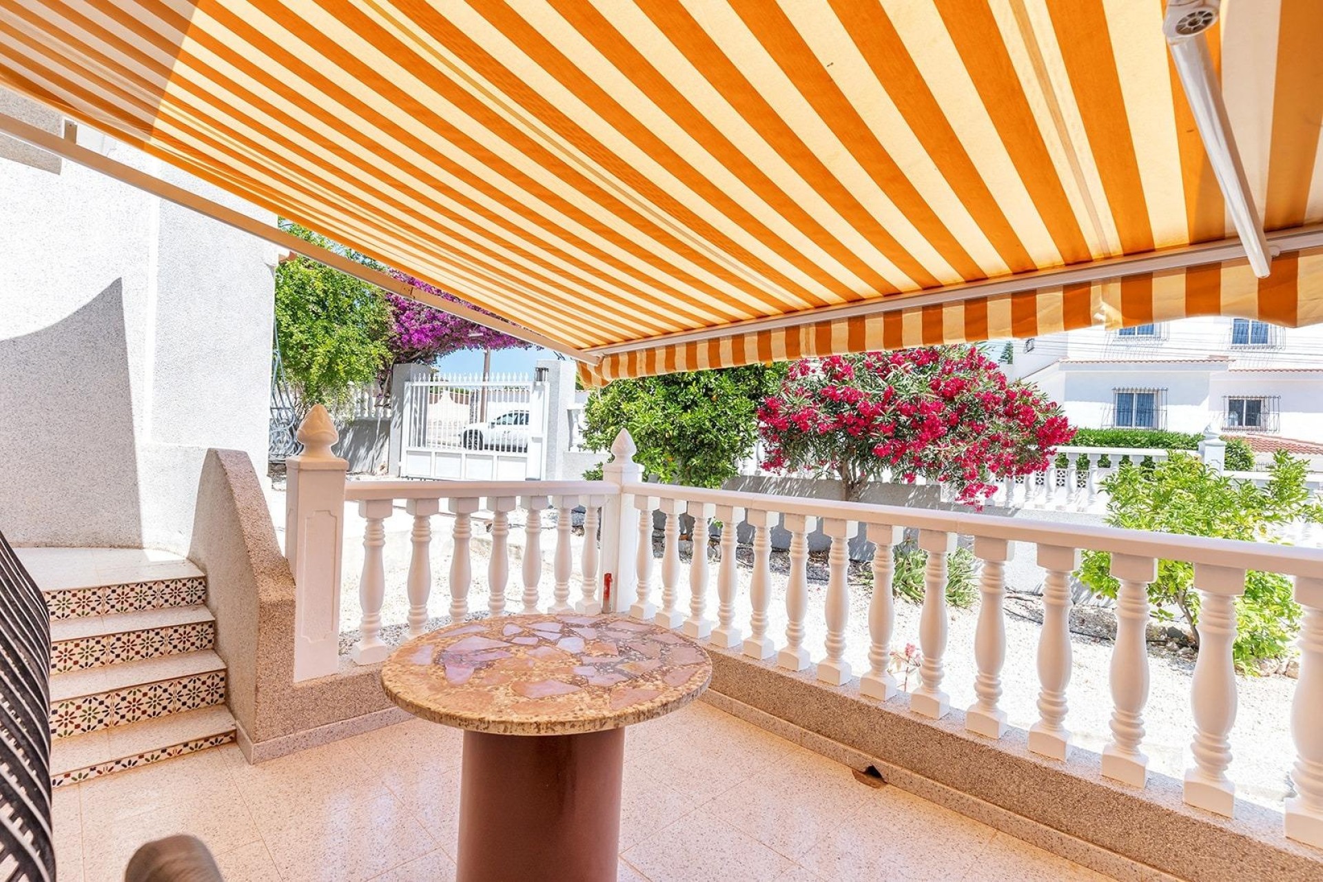 Venta - Chalet Independiente -
Rojales - Centro de la Ciudad Quesada