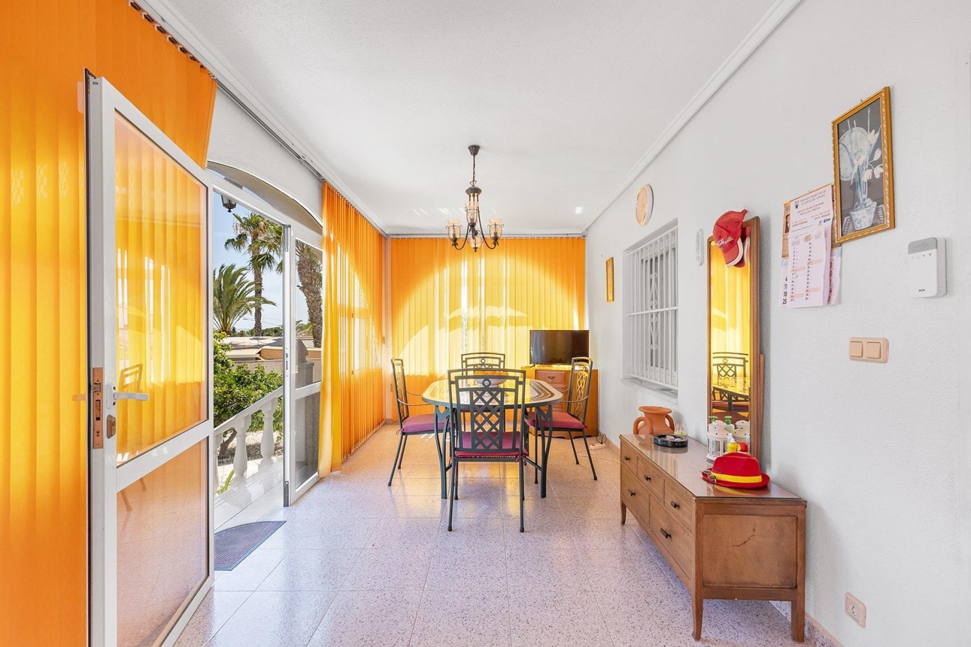 Venta - Chalet Independiente -
Rojales - Centro de la Ciudad Quesada