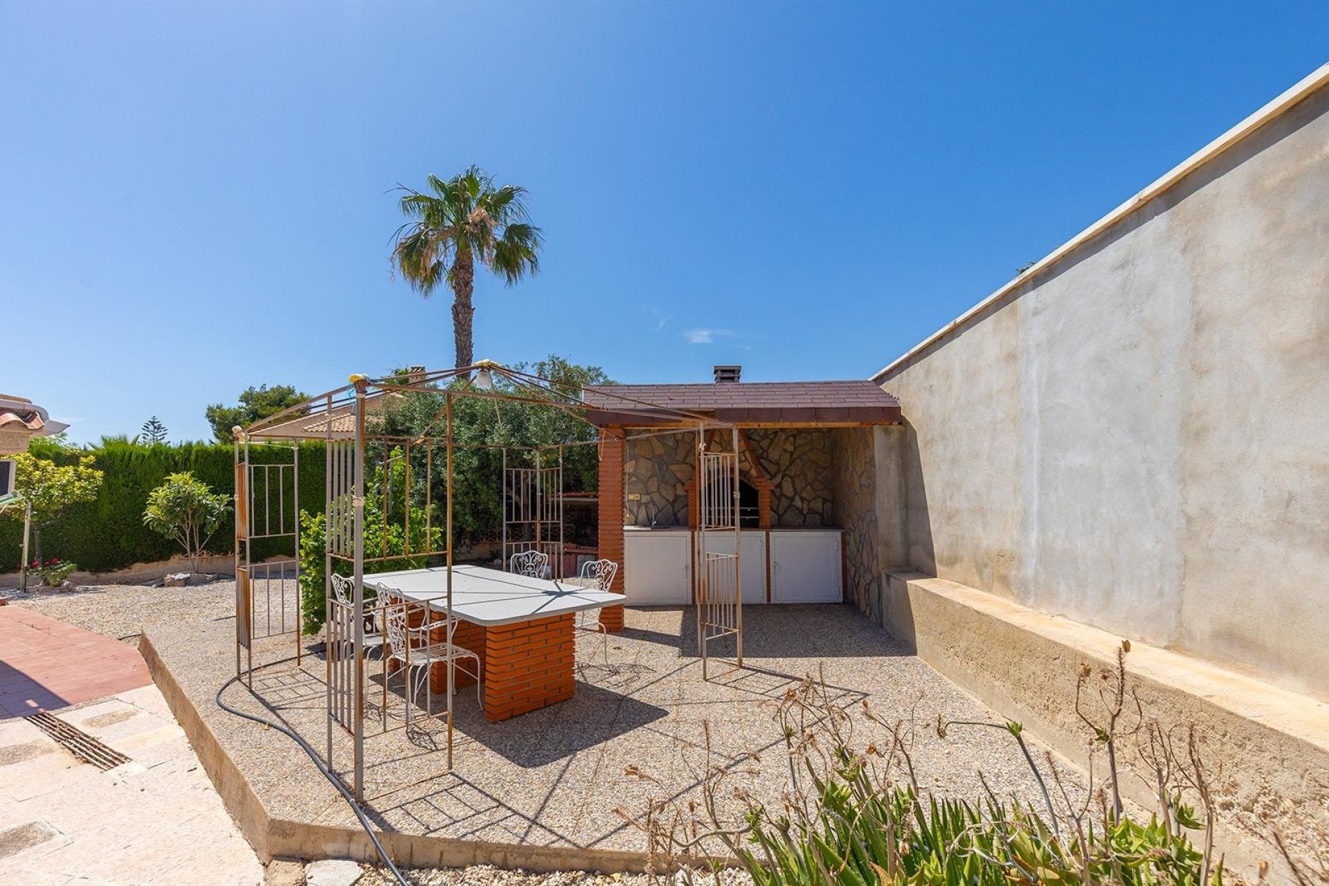 Venta - Chalet Independiente -
Rojales - Centro de la Ciudad Quesada