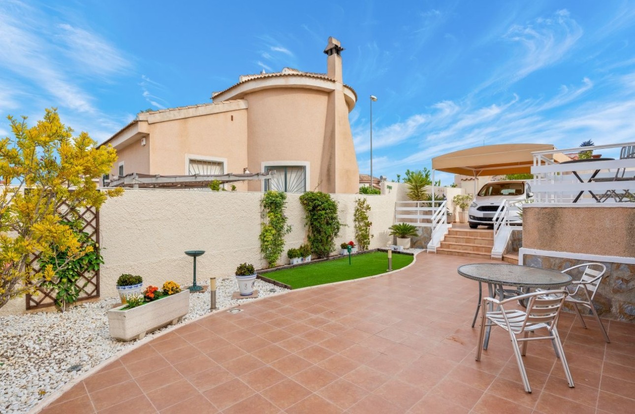 Venta - Chalet Independiente -
Rojales - Ciudad Quesada