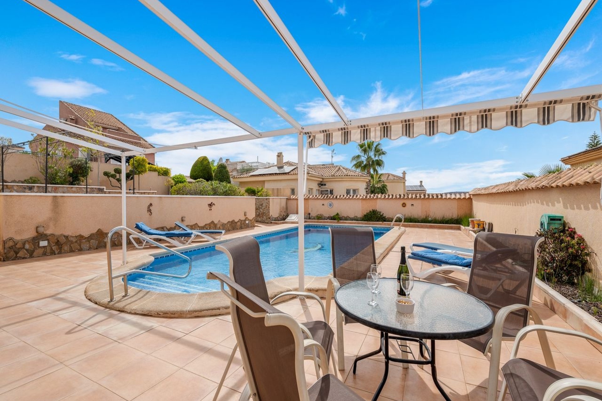 Venta - Chalet Independiente -
Rojales - Ciudad Quesada