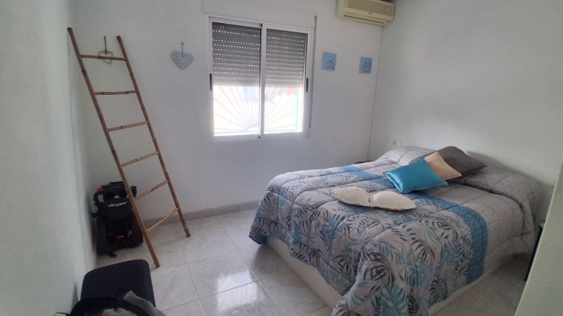 Venta - Chalet Independiente -
Rojales