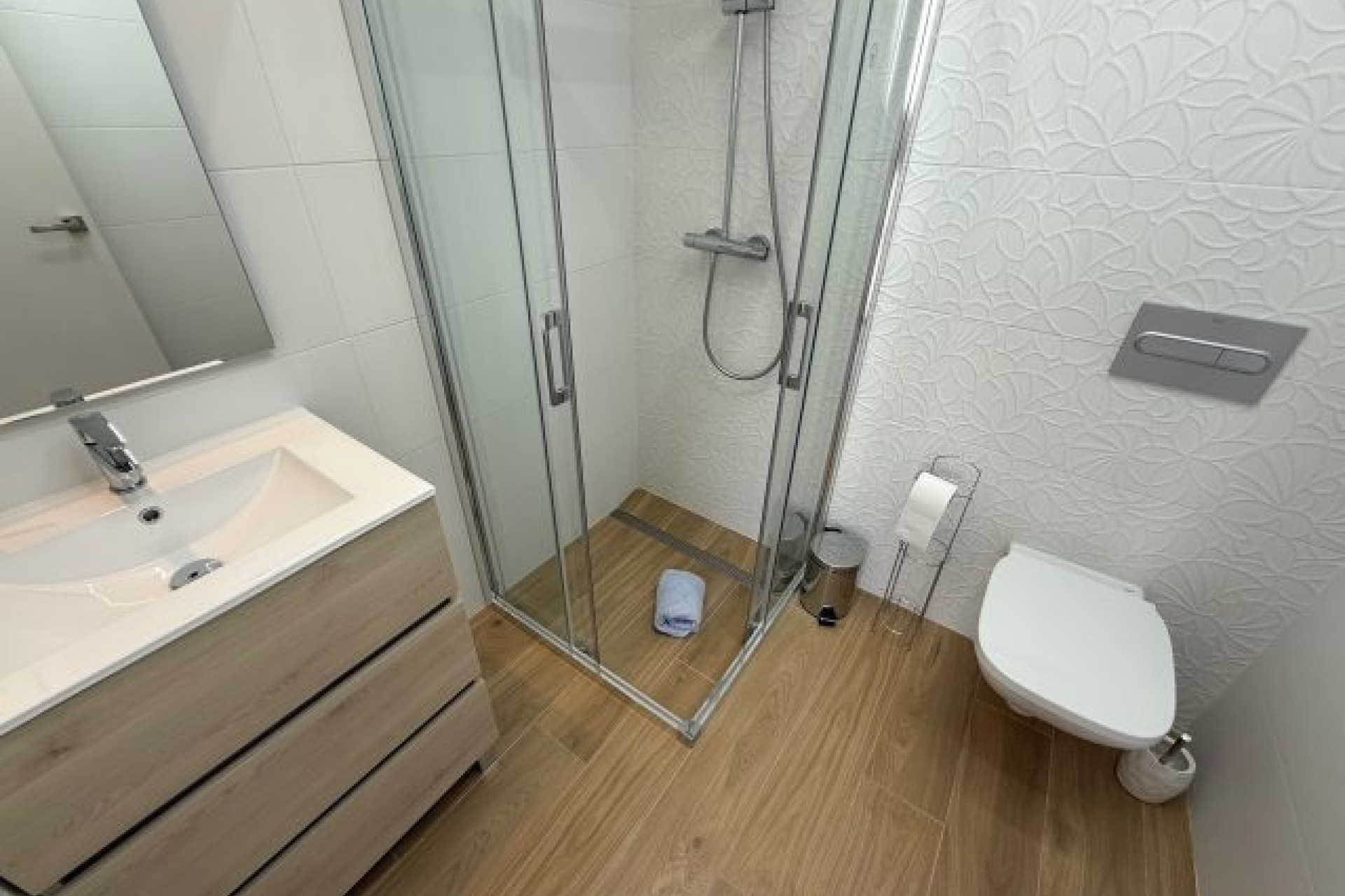 Venta - Chalet Independiente -
Rojales