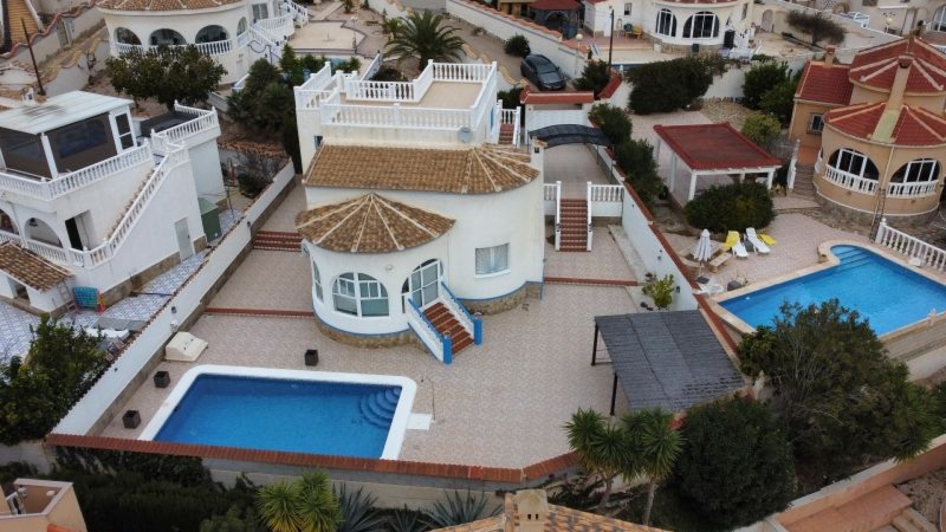 Venta - Chalet Independiente -
Rojales