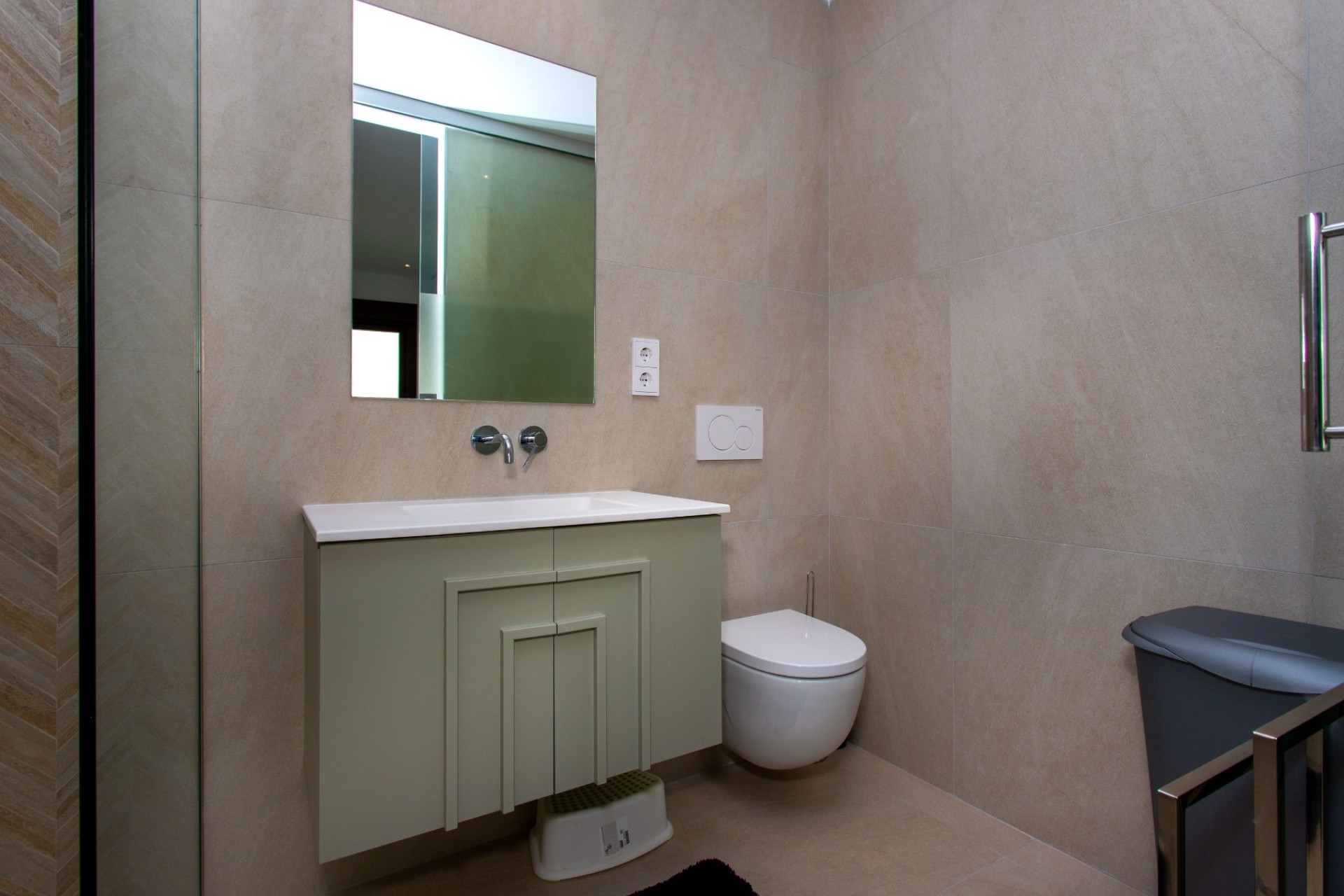 Venta - Chalet Independiente -
Rojales