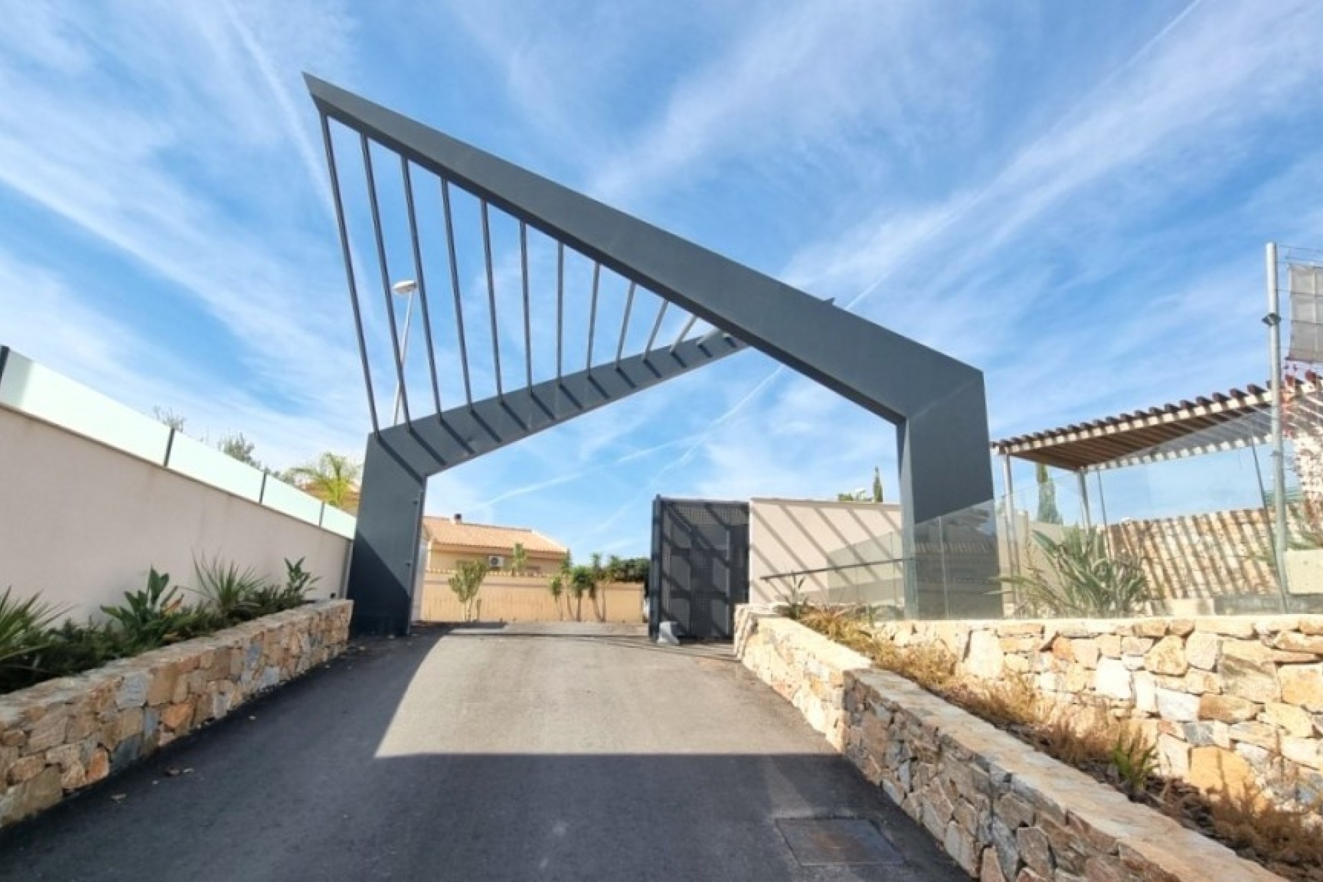 Venta - Chalet Independiente -
Rojales