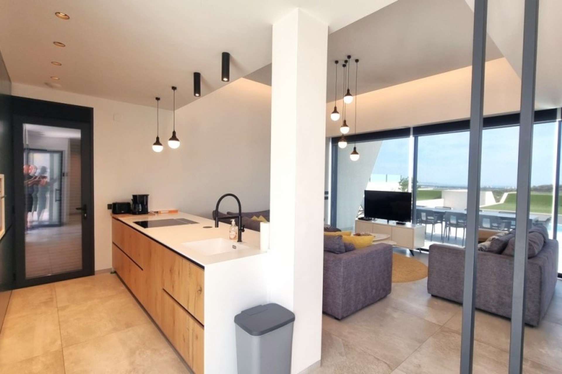 Venta - Chalet Independiente -
Rojales