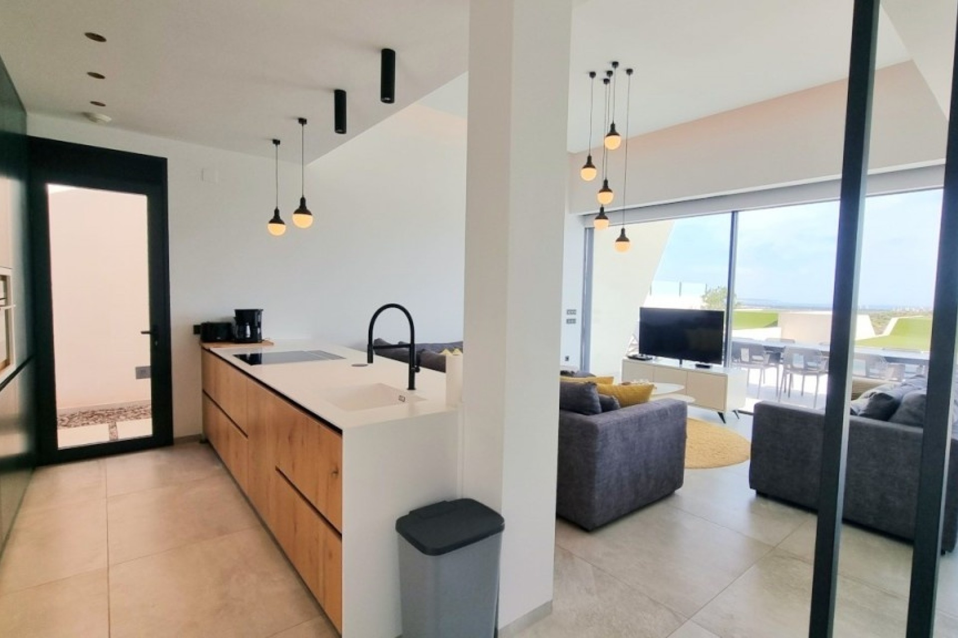 Venta - Chalet Independiente -
Rojales