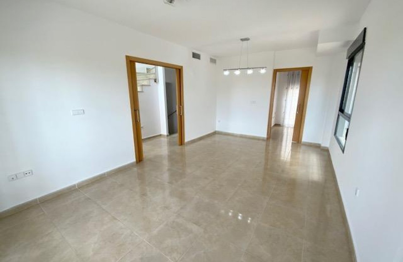 Venta - Chalet Independiente -
Roldan - Inland