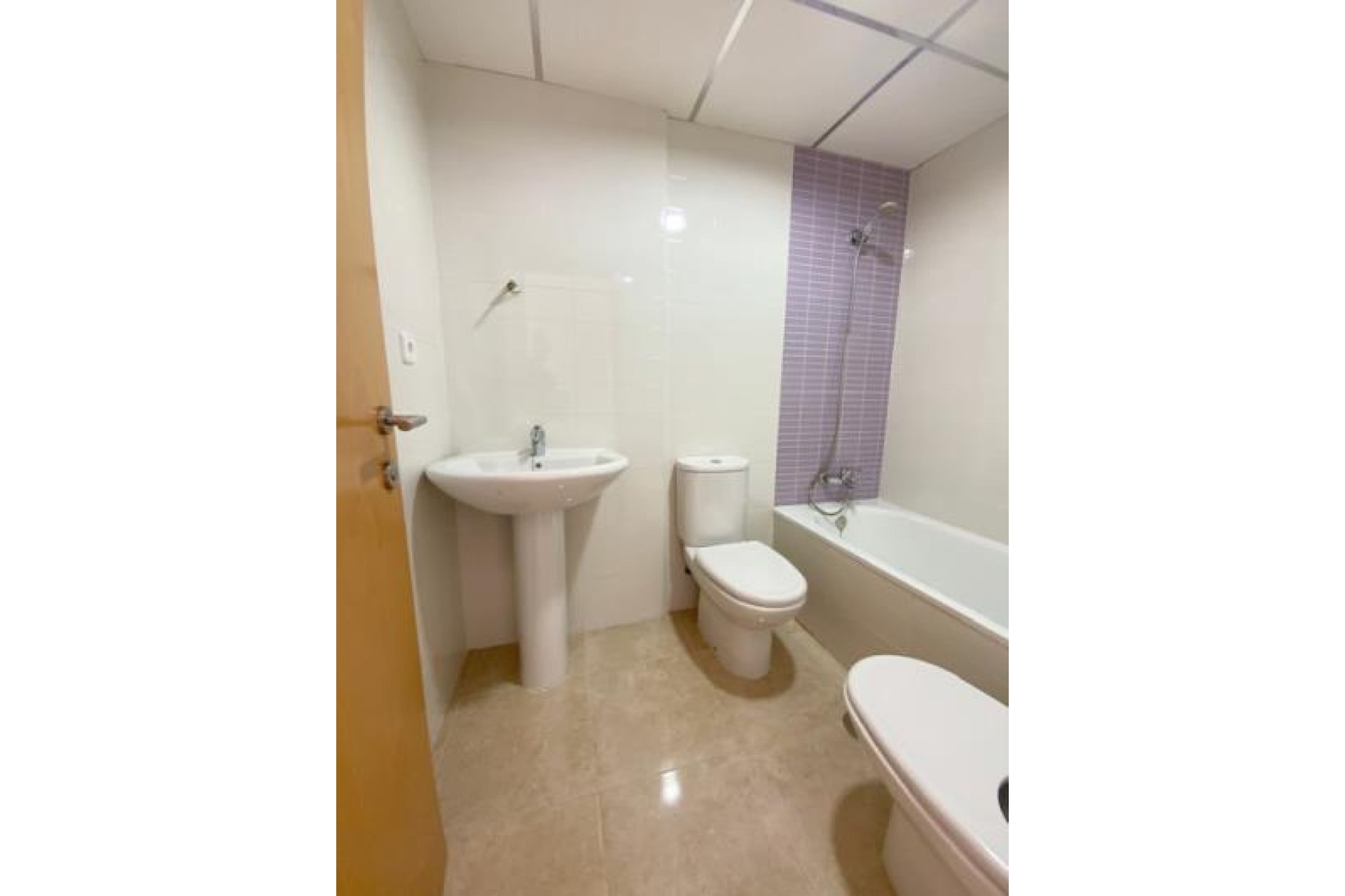 Venta - Chalet Independiente -
Roldan - Inland