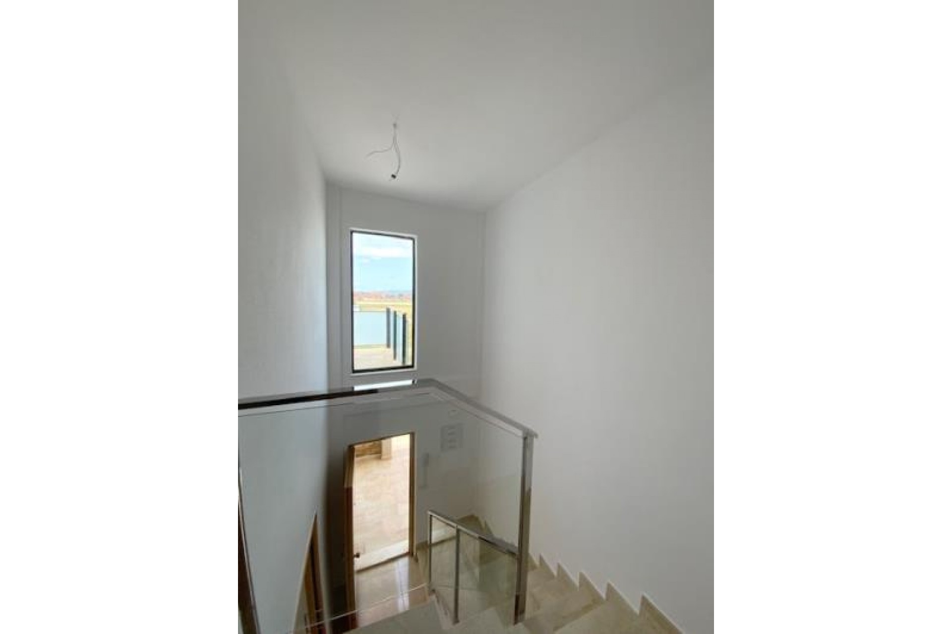 Venta - Chalet Independiente -
Roldan - Inland