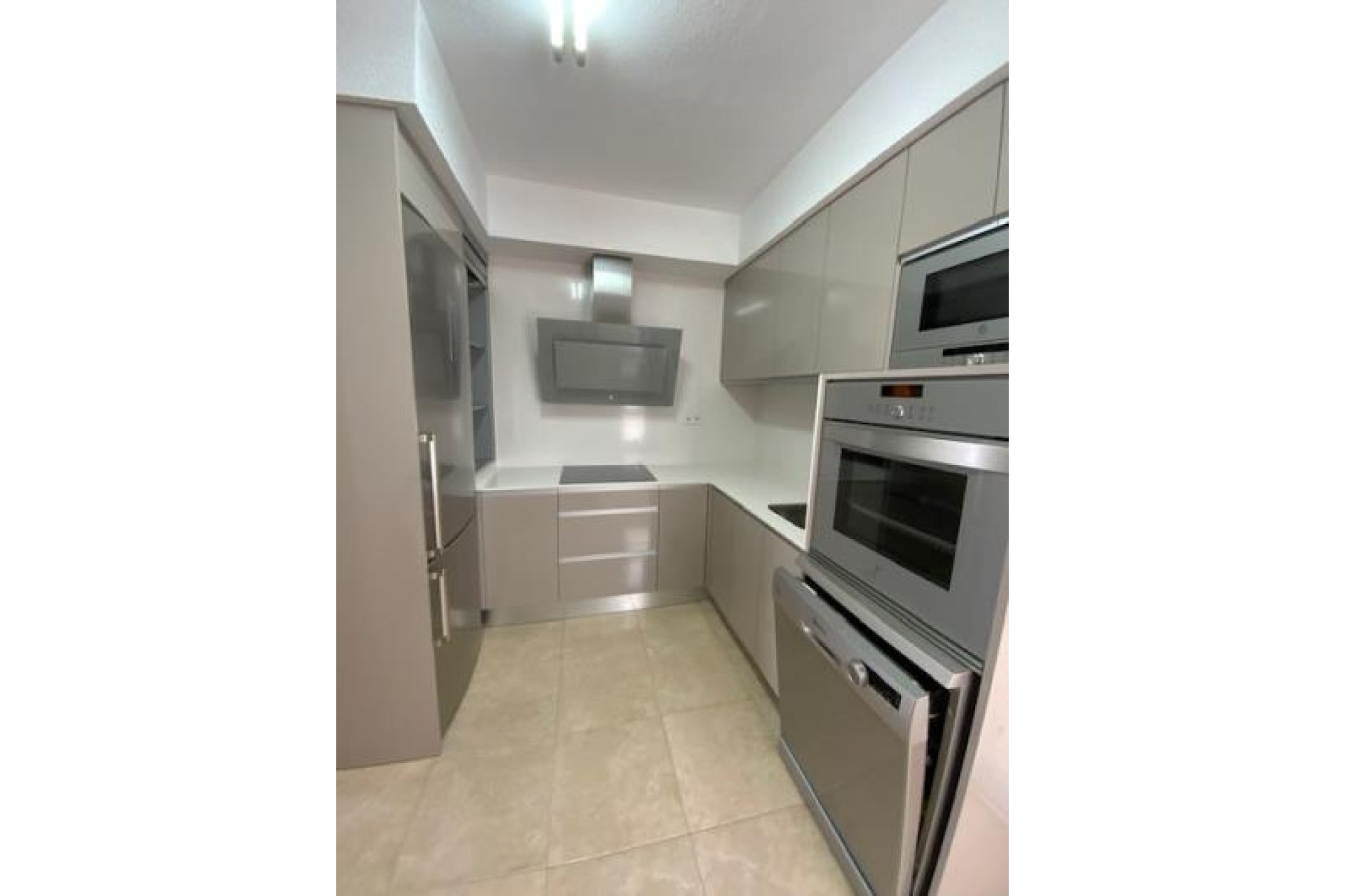 Venta - Chalet Independiente -
Roldan - Inland