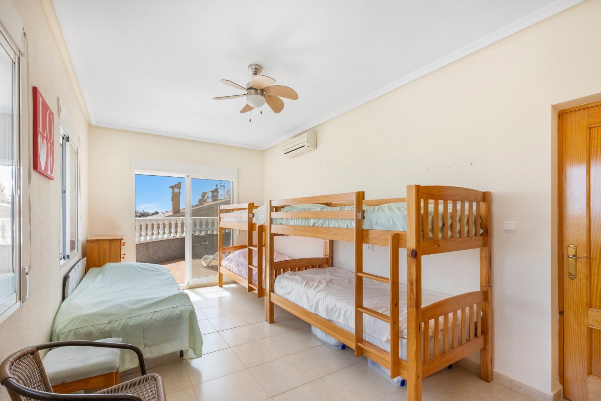 Venta - Chalet Independiente -
San Fulgencio - La Marina