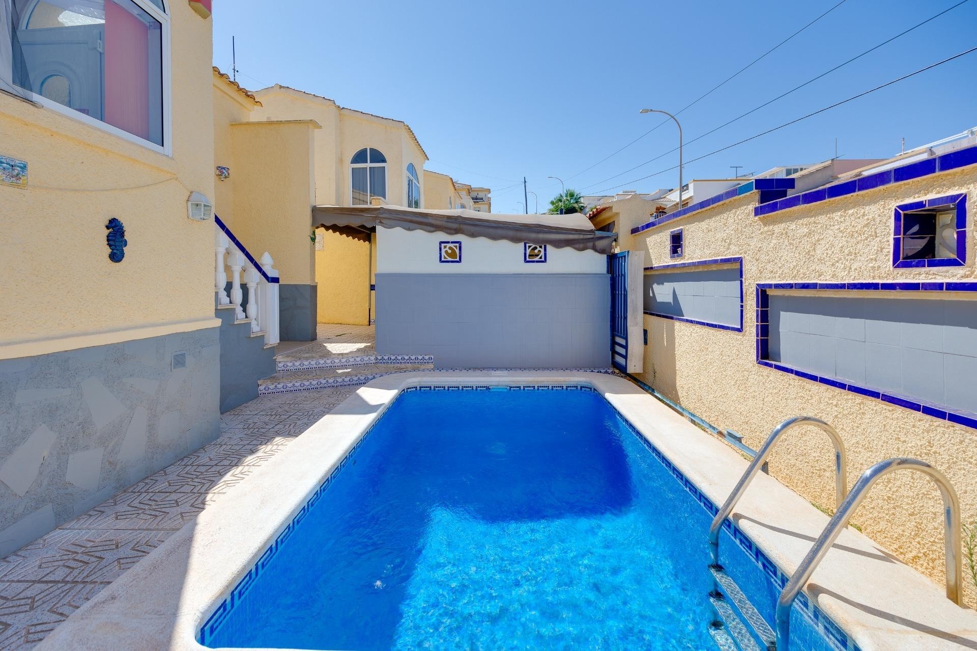 Venta - Chalet Independiente -
San Fulgencio - La Marina