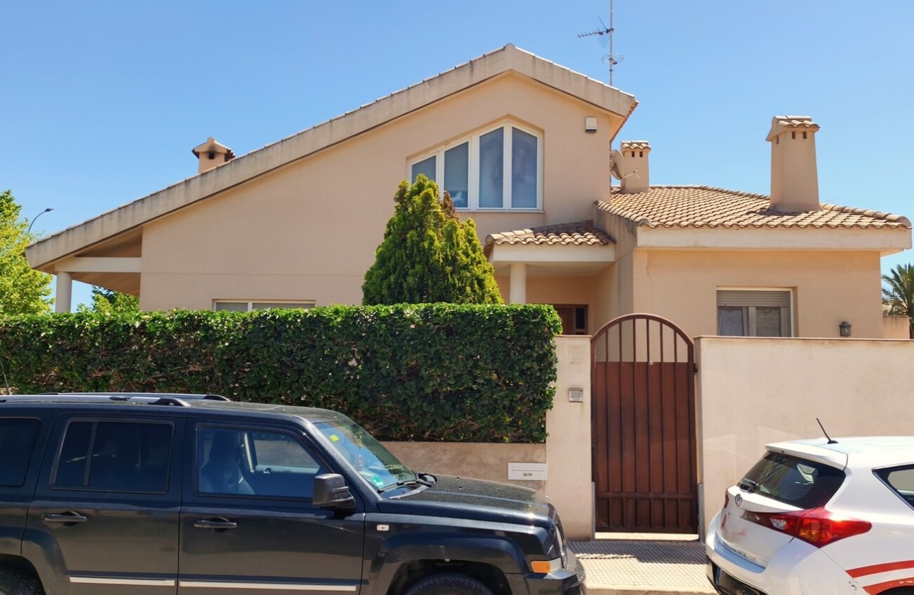 Venta - Chalet Independiente -
San Javier - Costa Calida