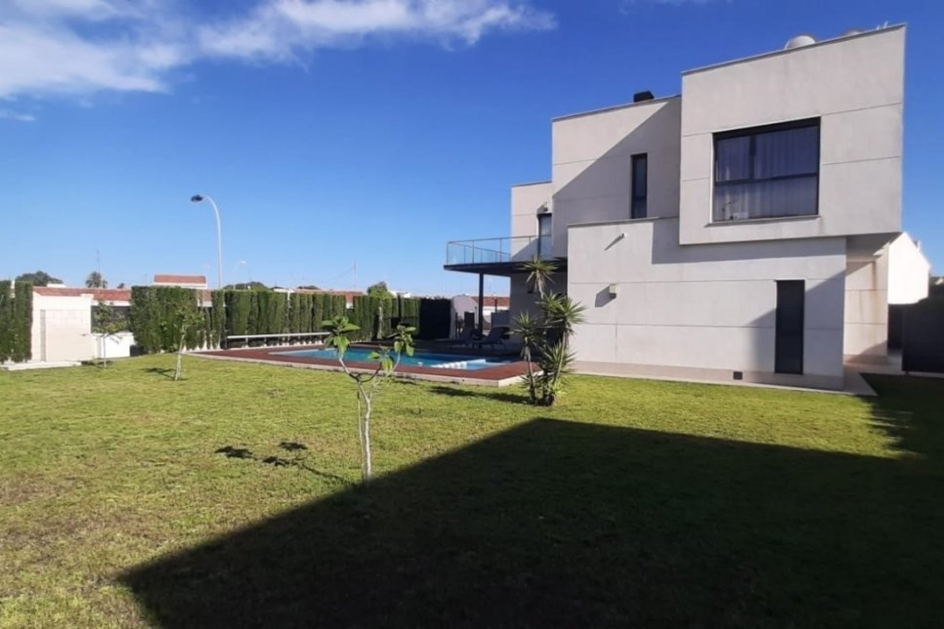Venta - Chalet Independiente -
San Javier - La Ribera