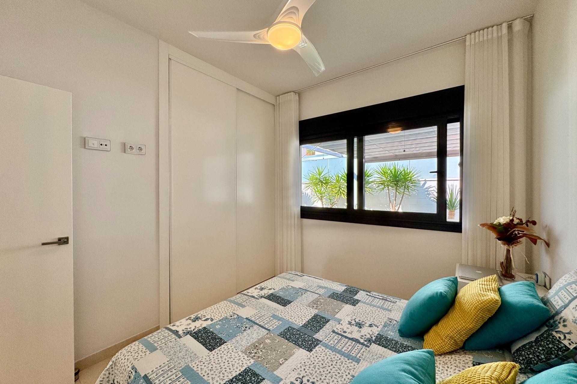 Venta - Chalet Independiente -
San Miguel de Salinas - Bellavista