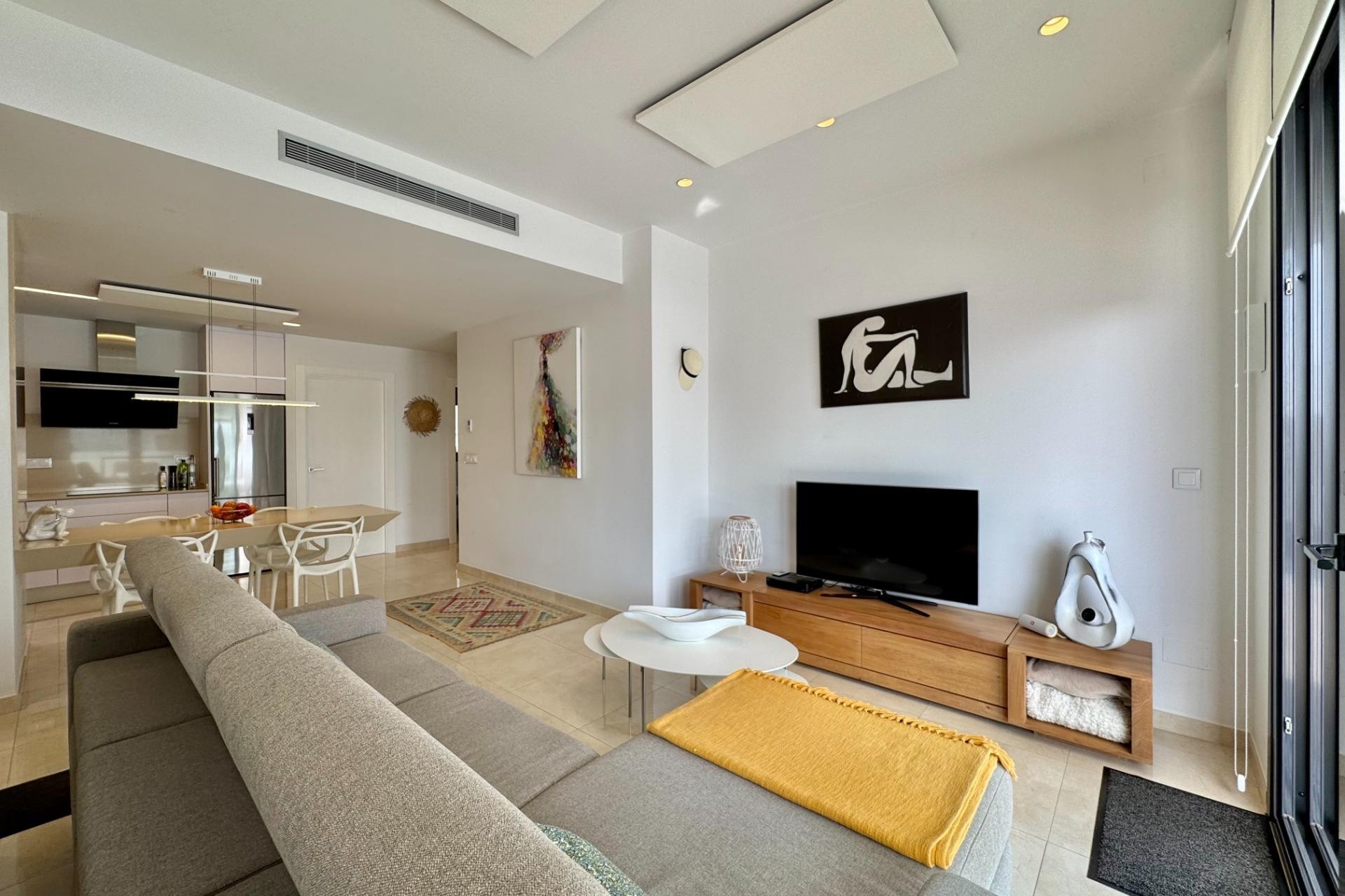 Venta - Chalet Independiente -
San Miguel de Salinas - Bellavista