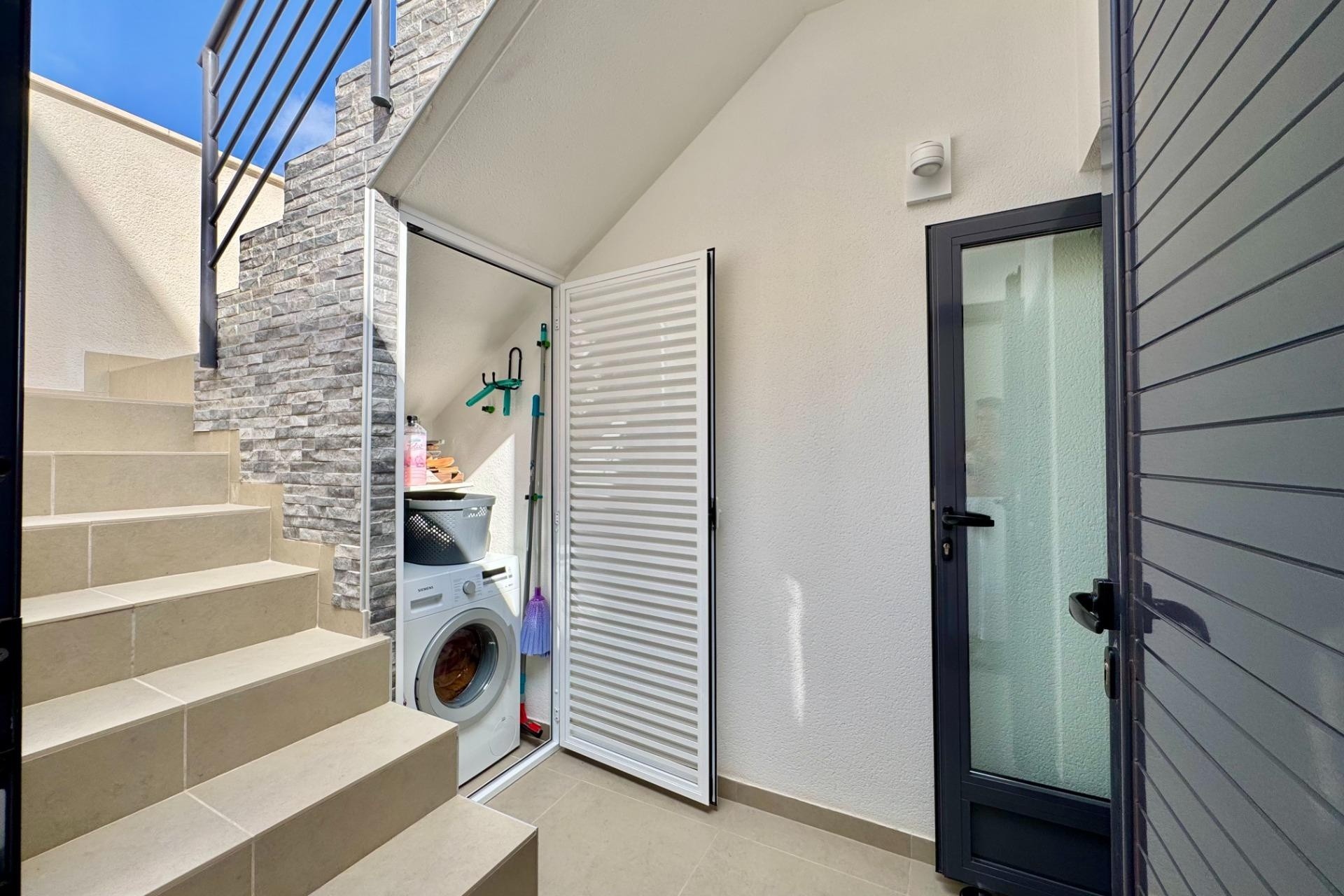 Venta - Chalet Independiente -
San Miguel de Salinas - Bellavista