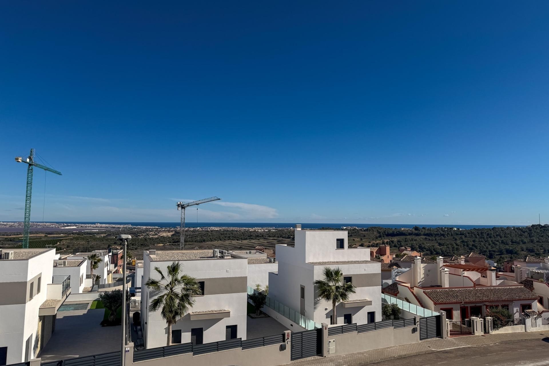 Venta - Chalet Independiente -
San Miguel de Salinas - Bellavista