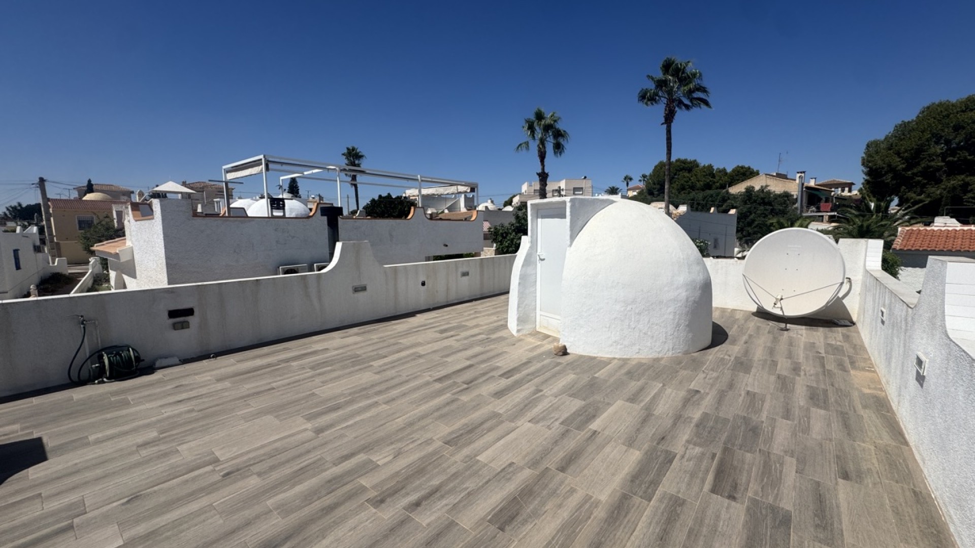 Venta - Chalet Independiente -
San Miguel de Salinas - Blue Lagoon