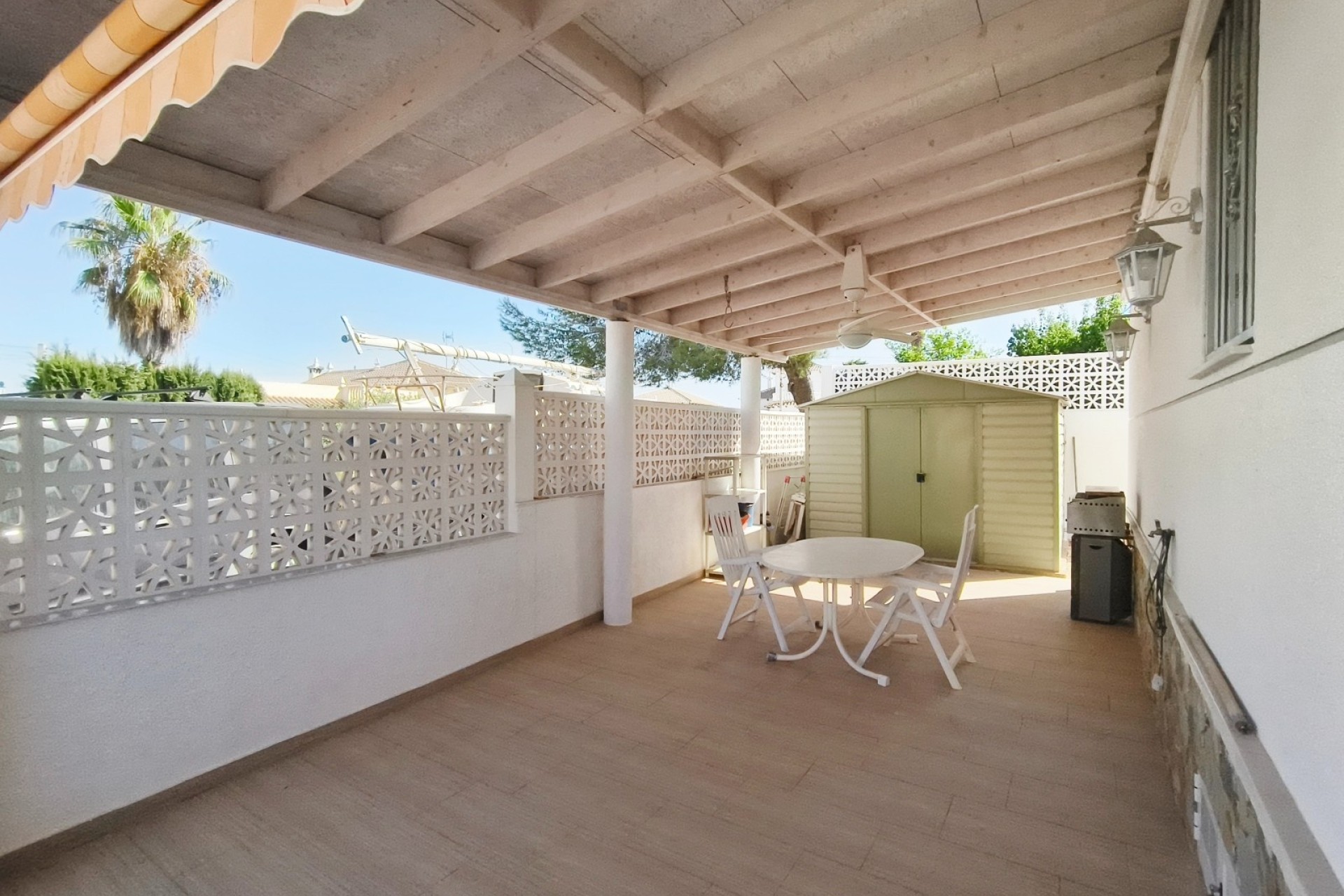 Venta - Chalet Independiente -
San Miguel de Salinas - Blue Lagoon