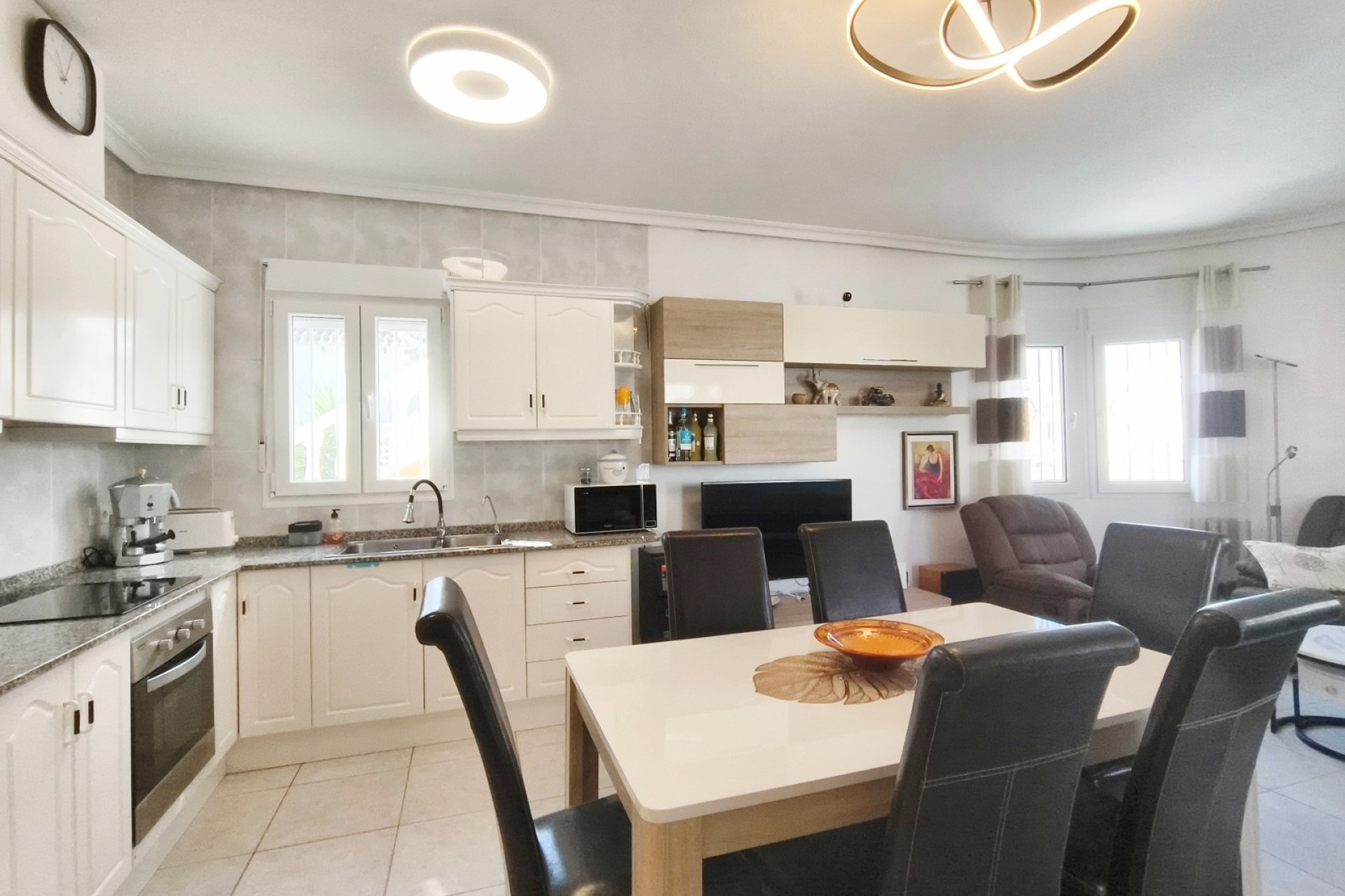 Venta - Chalet Independiente -
San Miguel de Salinas - Blue Lagoon