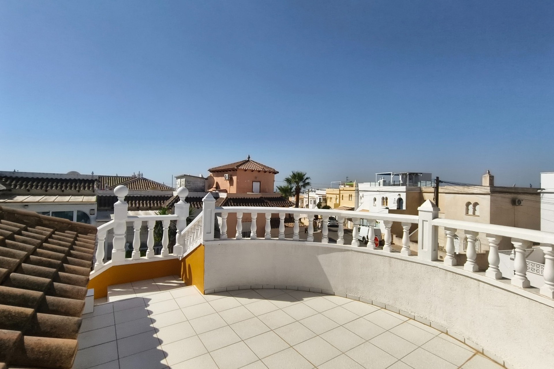 Venta - Chalet Independiente -
San Miguel de Salinas - Blue Lagoon