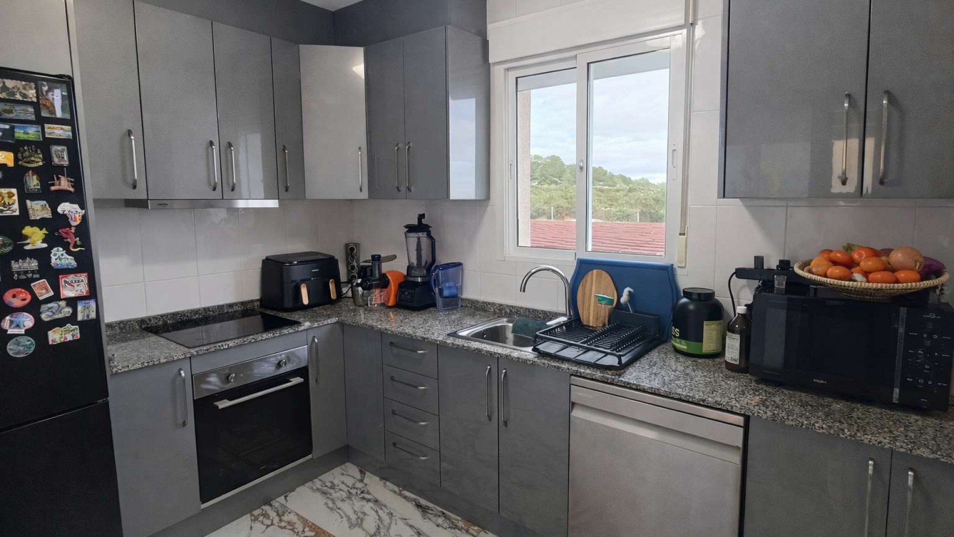 Venta - Chalet Independiente -
San Miguel de Salinas - Comunidad de las Comunicaciones