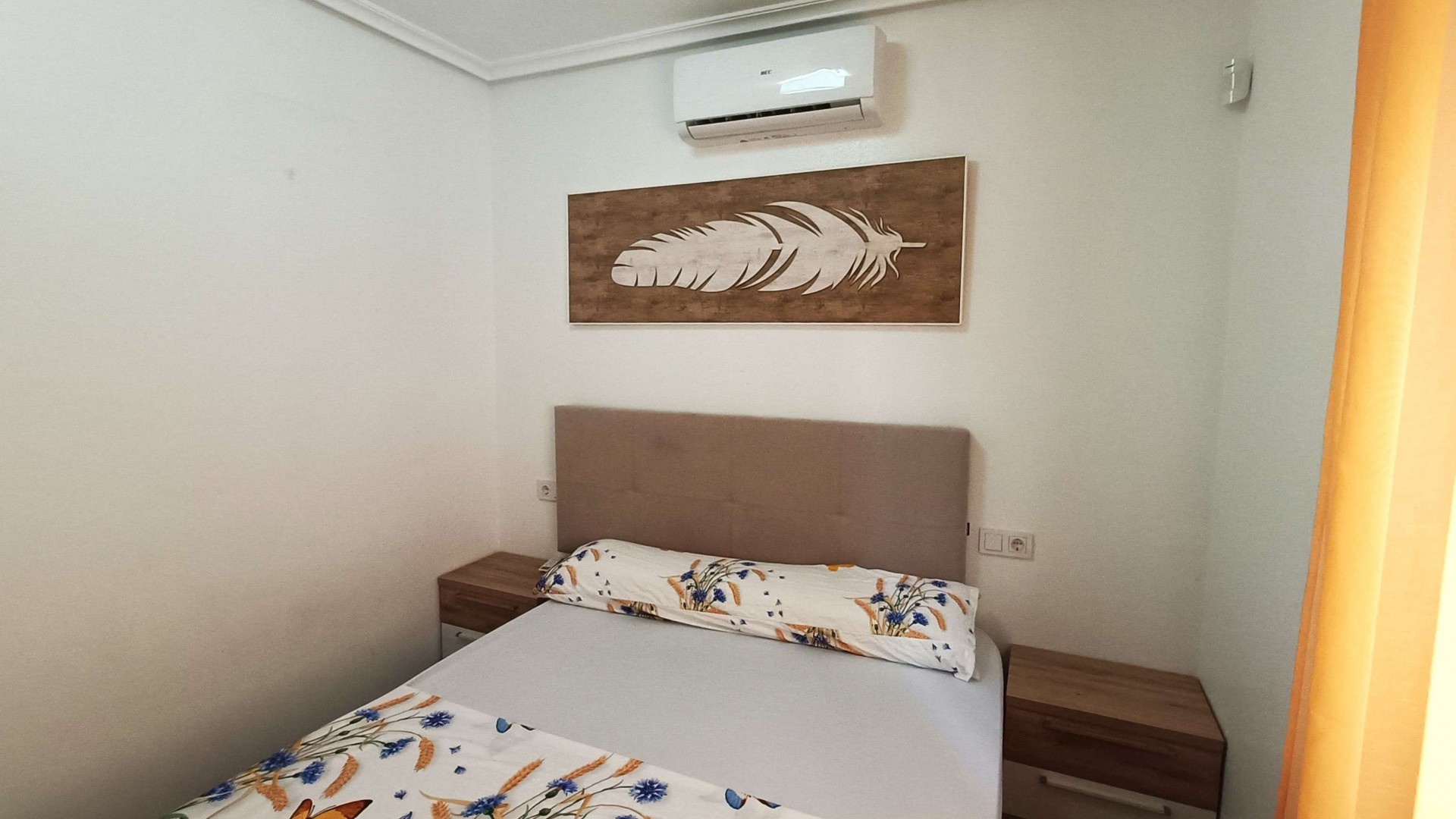 Venta - Chalet Independiente -
San Miguel de Salinas - Comunidad de las Comunicaciones