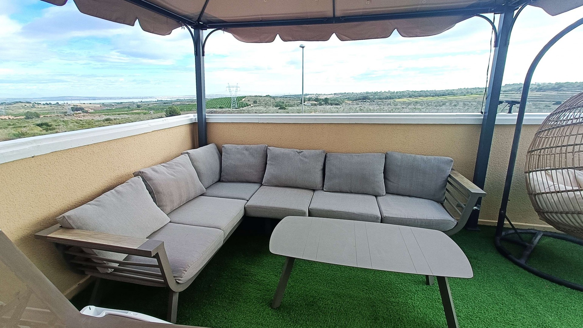 Venta - Chalet Independiente -
San Miguel de Salinas - Comunidad de las Comunicaciones