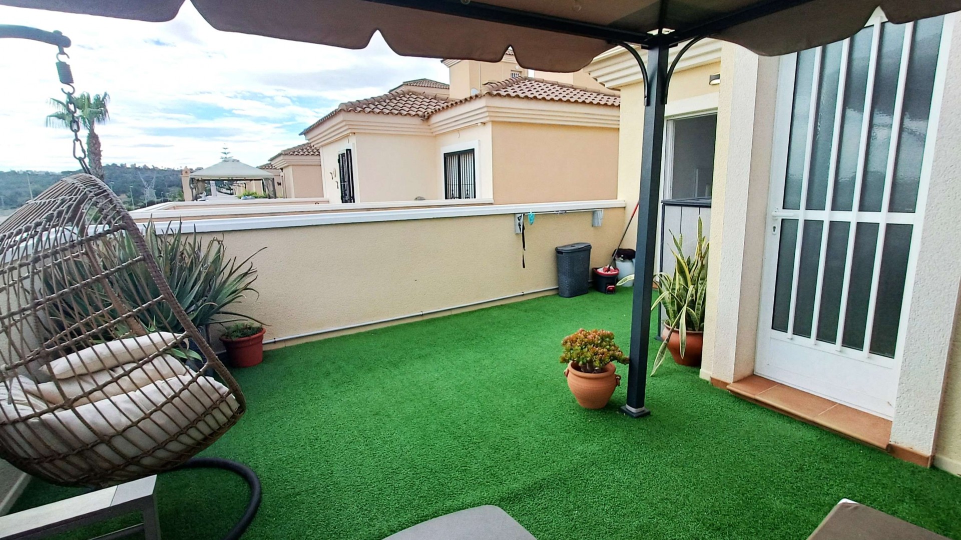 Venta - Chalet Independiente -
San Miguel de Salinas - Comunidad de las Comunicaciones