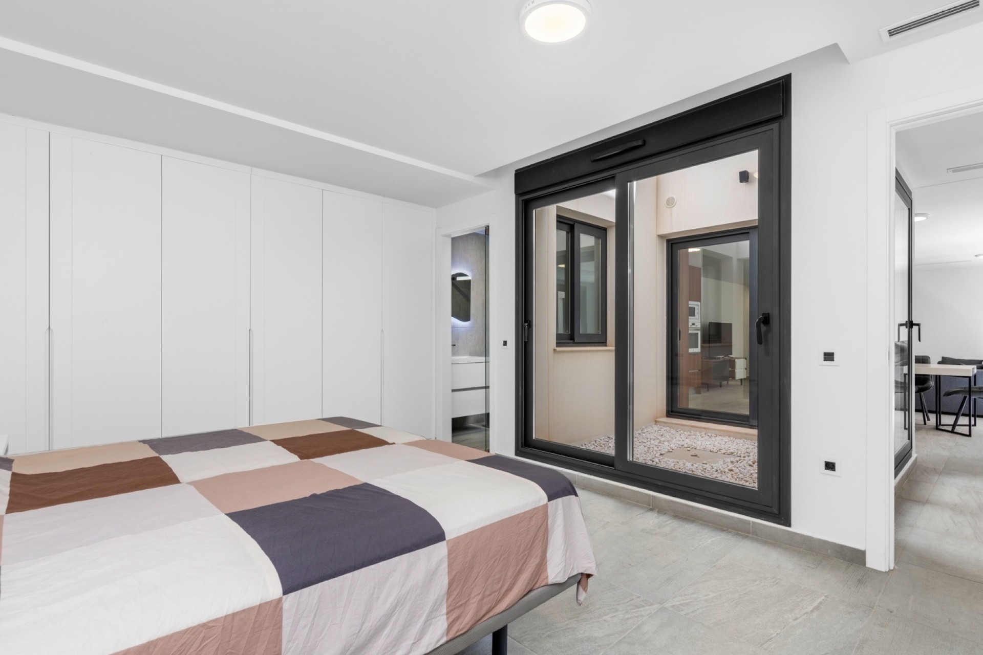 Venta - Chalet Independiente -
San Miguel de Salinas - Costa Blanca South