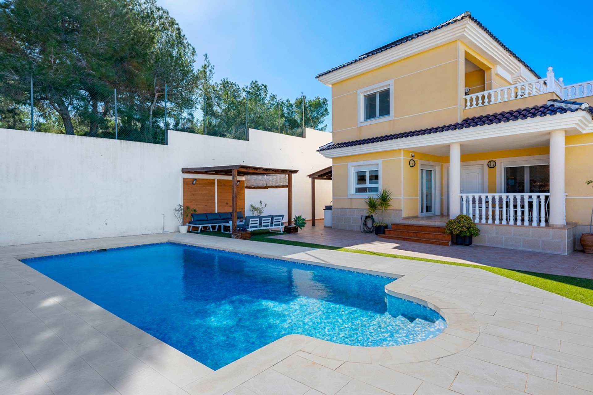 Venta - Chalet Independiente -
San Miguel de Salinas - Costa Blanca