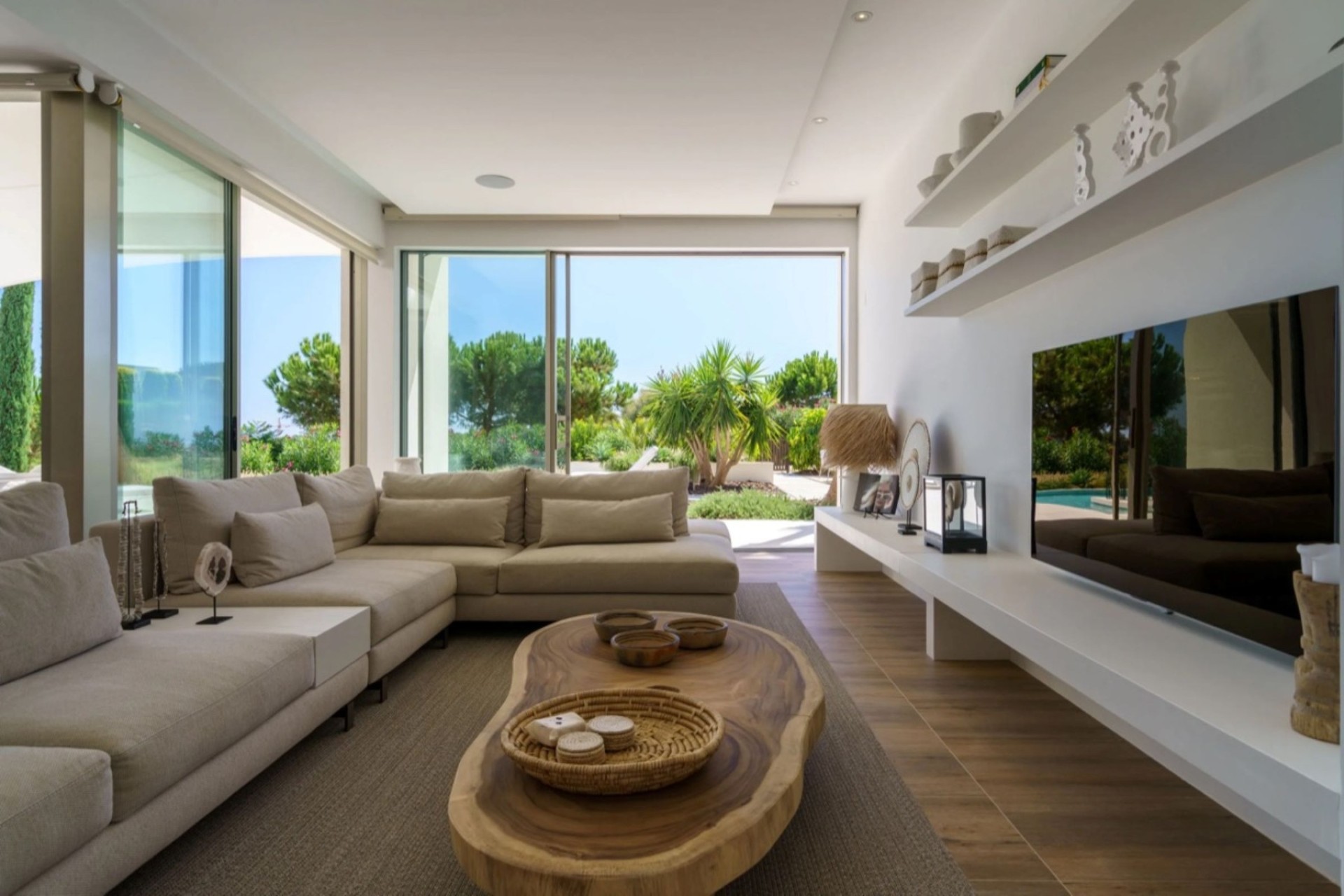 Venta - Chalet Independiente -
San Miguel de Salinas - Inland