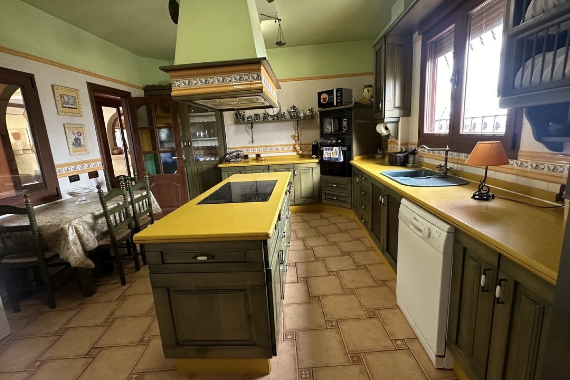 Venta - Chalet Independiente -
San Miguel de Salinas - Inland
