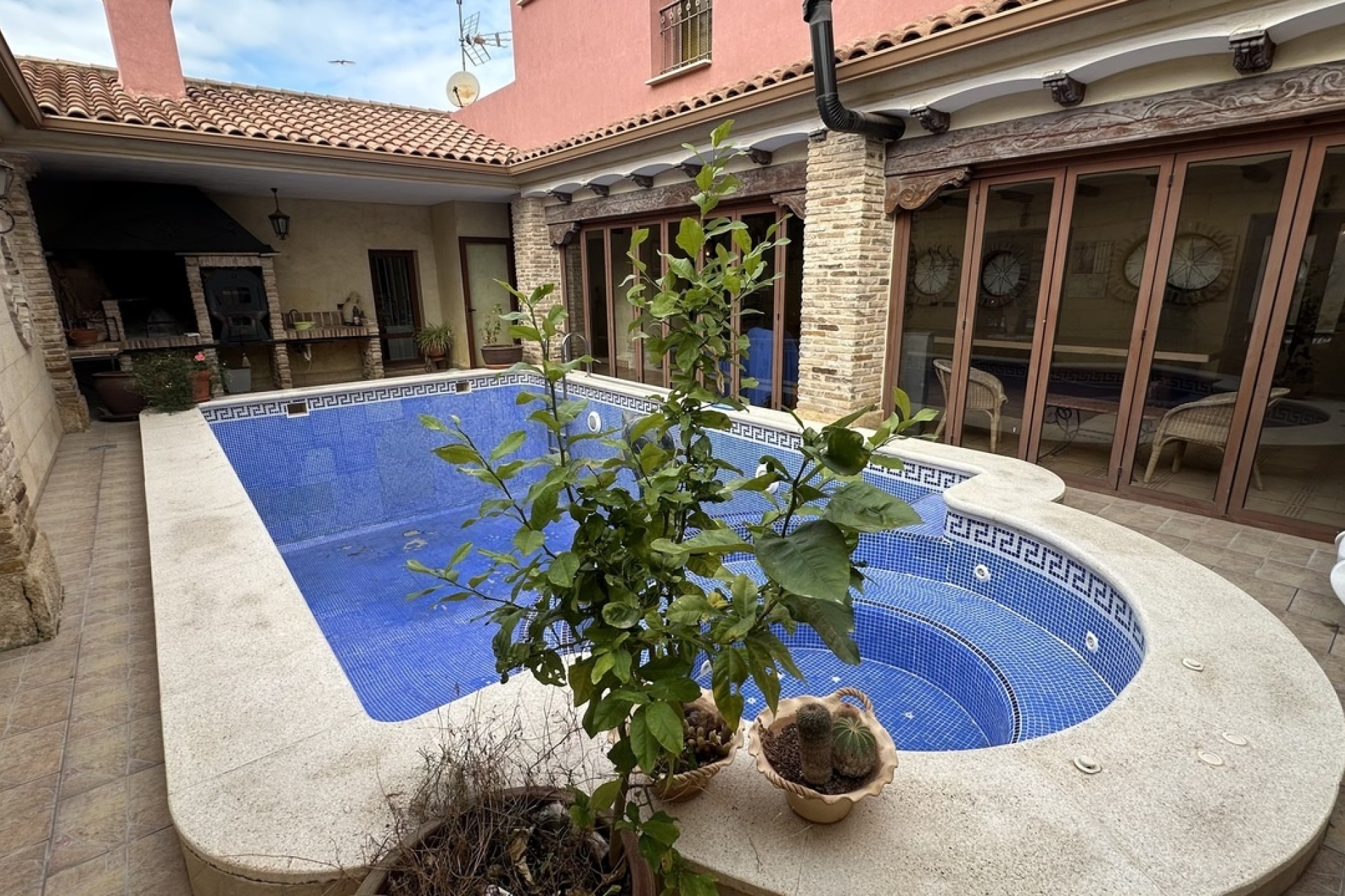 Venta - Chalet Independiente -
San Miguel de Salinas - Inland