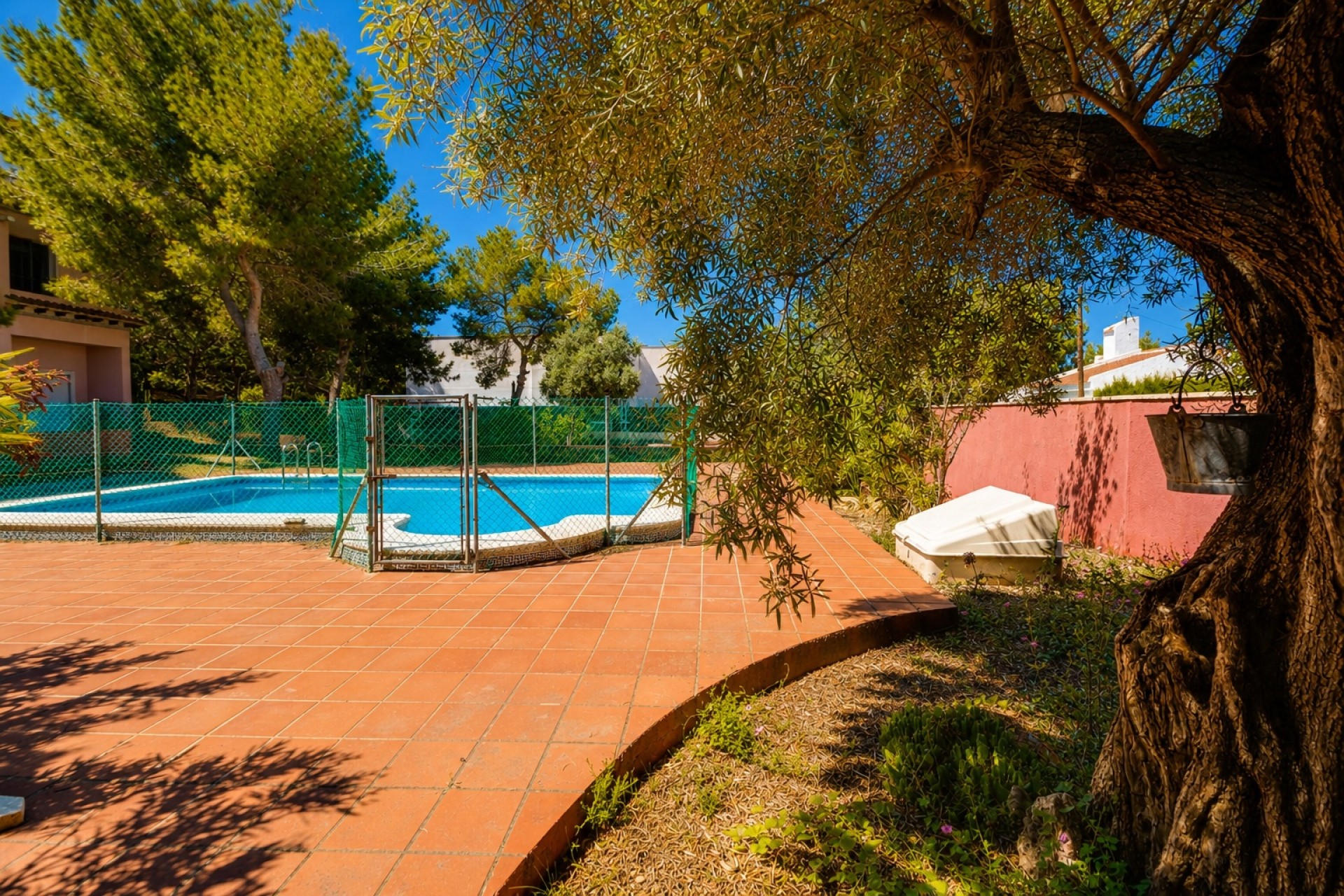 Venta - Chalet Independiente -
San Miguel de Salinas - Inland