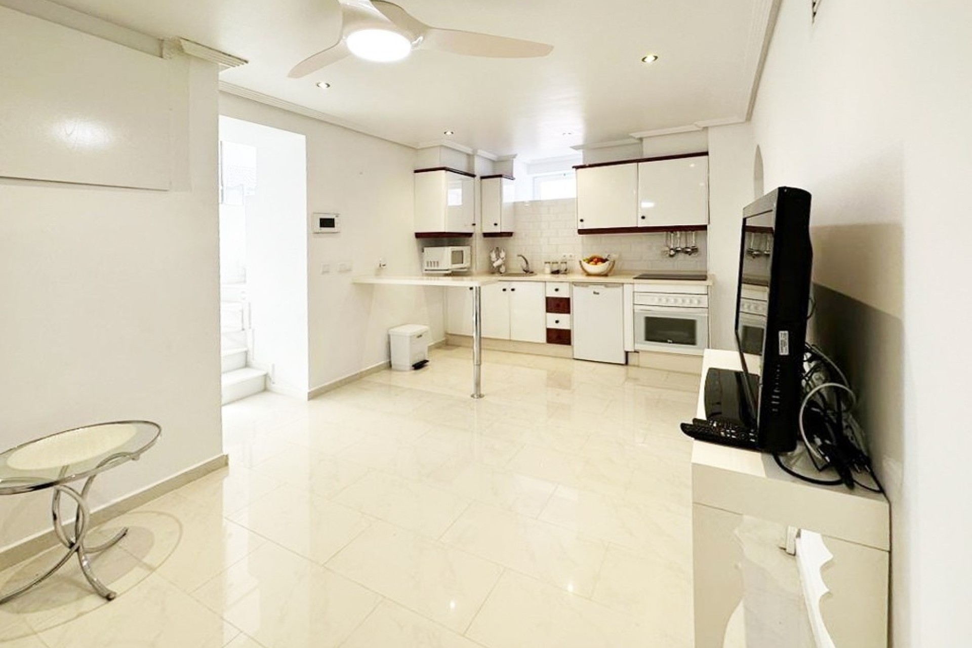 Venta - Chalet Independiente -
San Miguel de Salinas - Inland