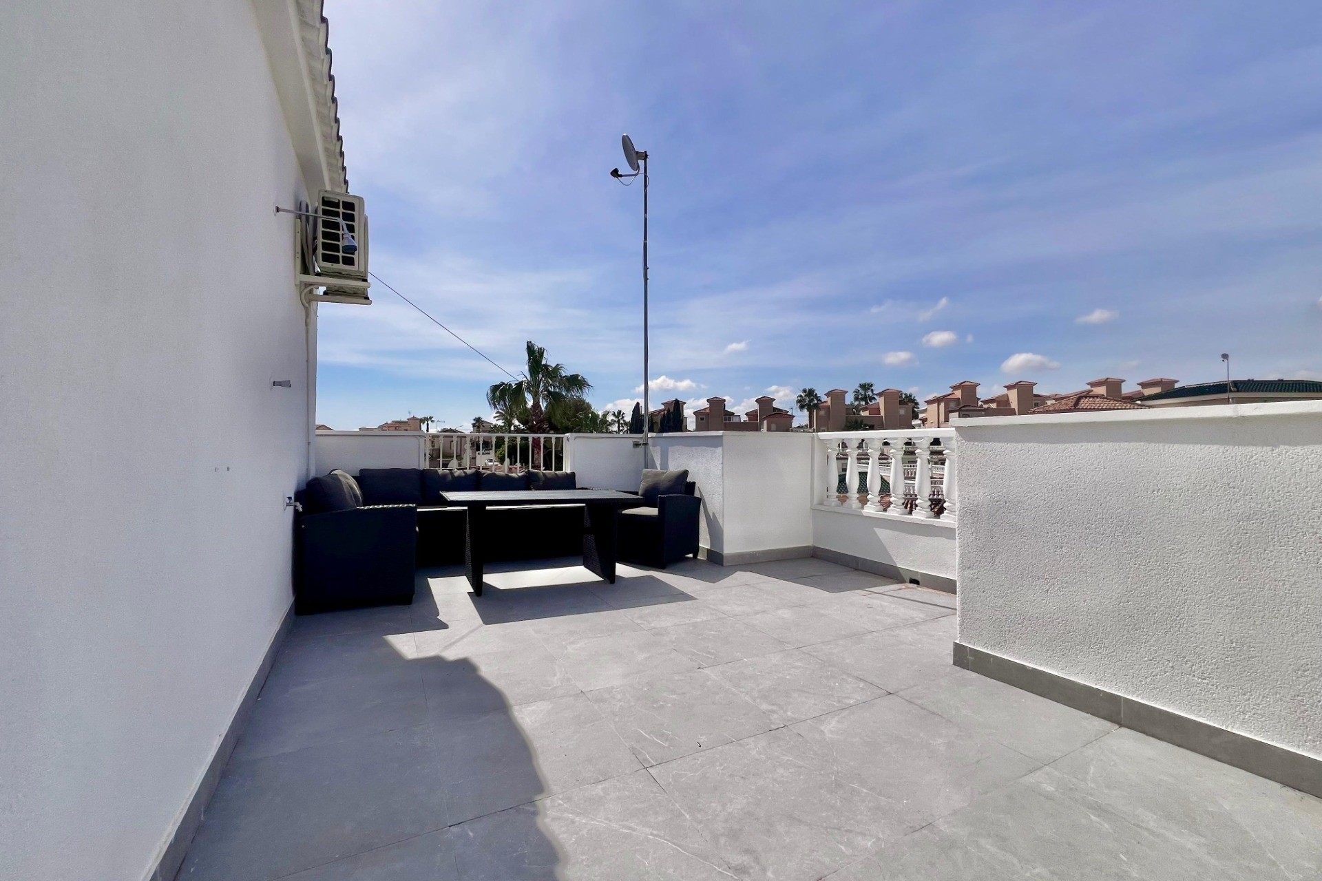 Venta - Chalet Independiente -
San Miguel de Salinas - Las filipinas