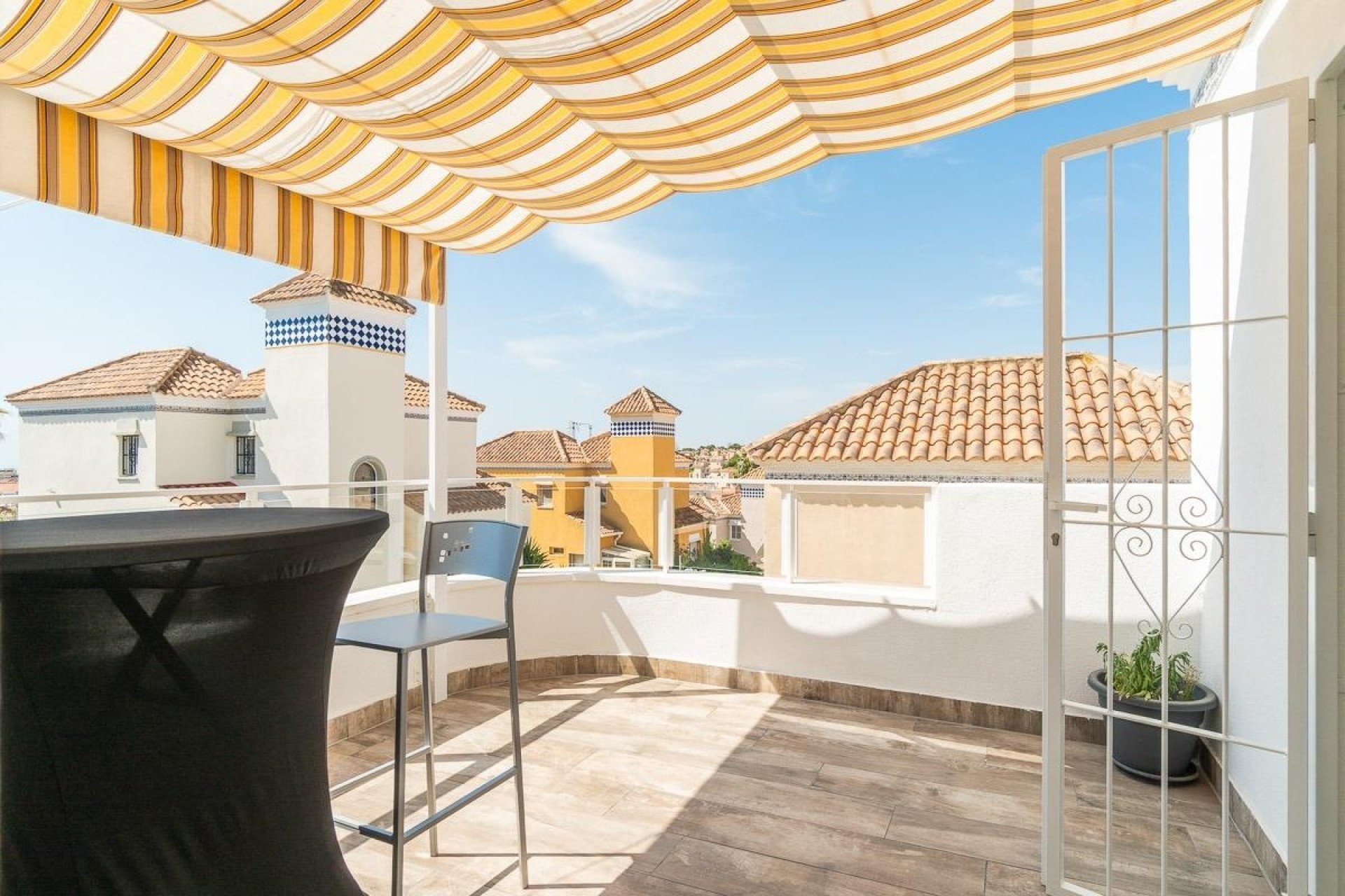 Venta - Chalet Independiente -
San Miguel de Salinas - Las Filipinas