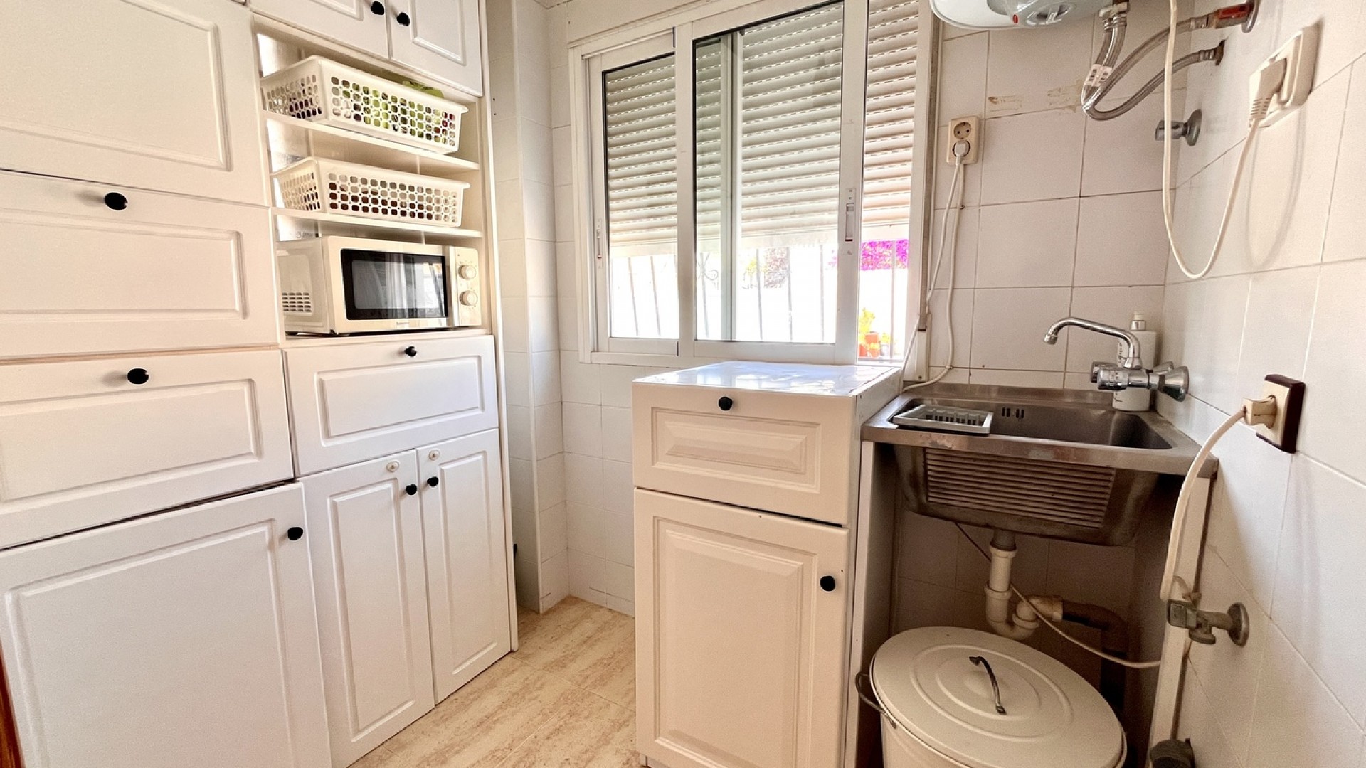 Venta - Chalet Independiente -
San Miguel de Salinas