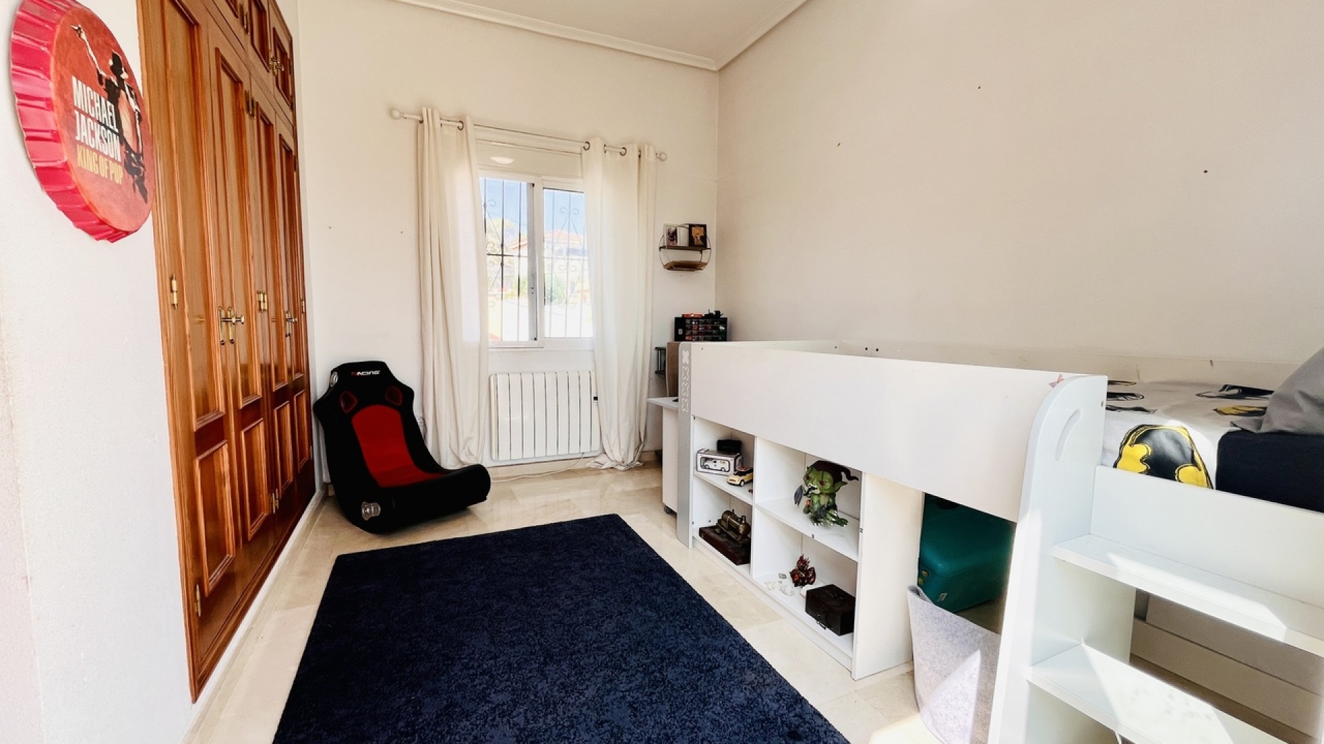 Venta - Chalet Independiente -
San Miguel de Salinas