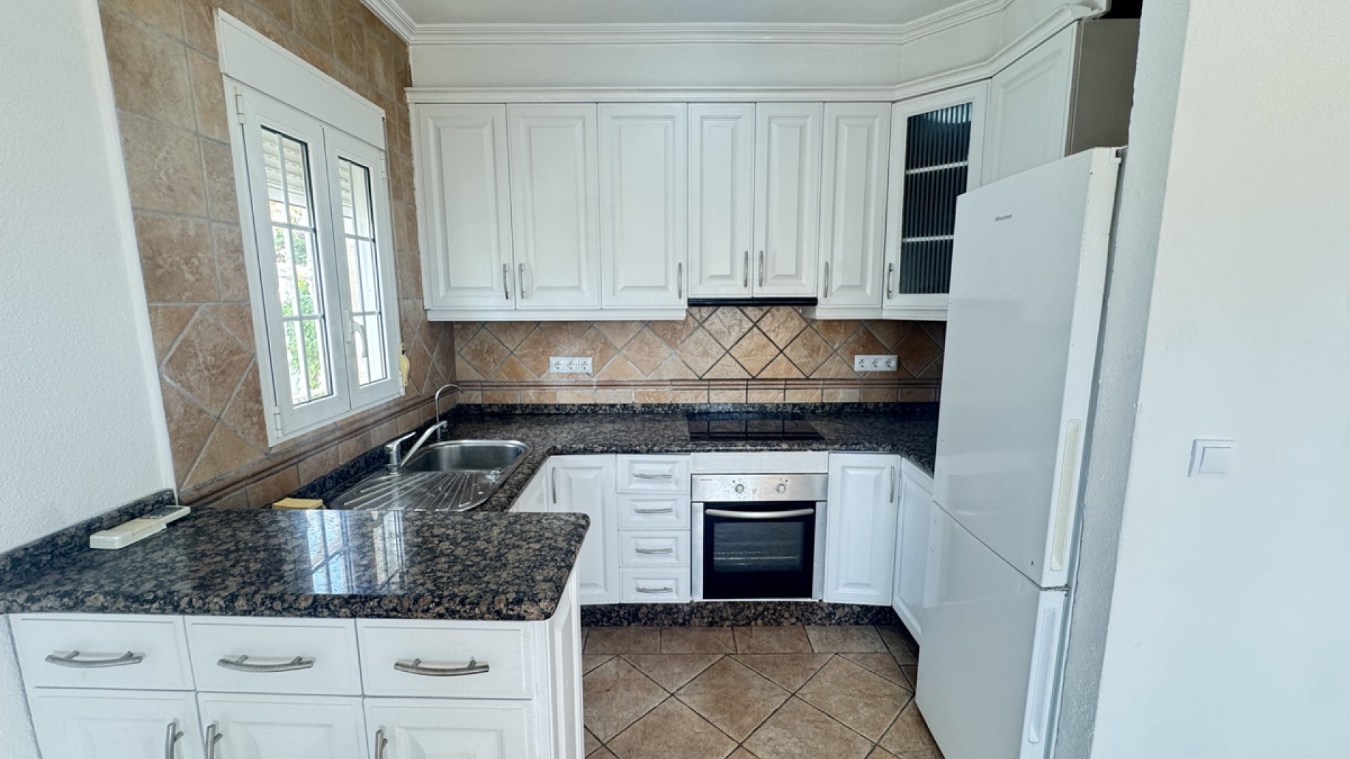 Venta - Chalet Independiente -
San Miguel de Salinas