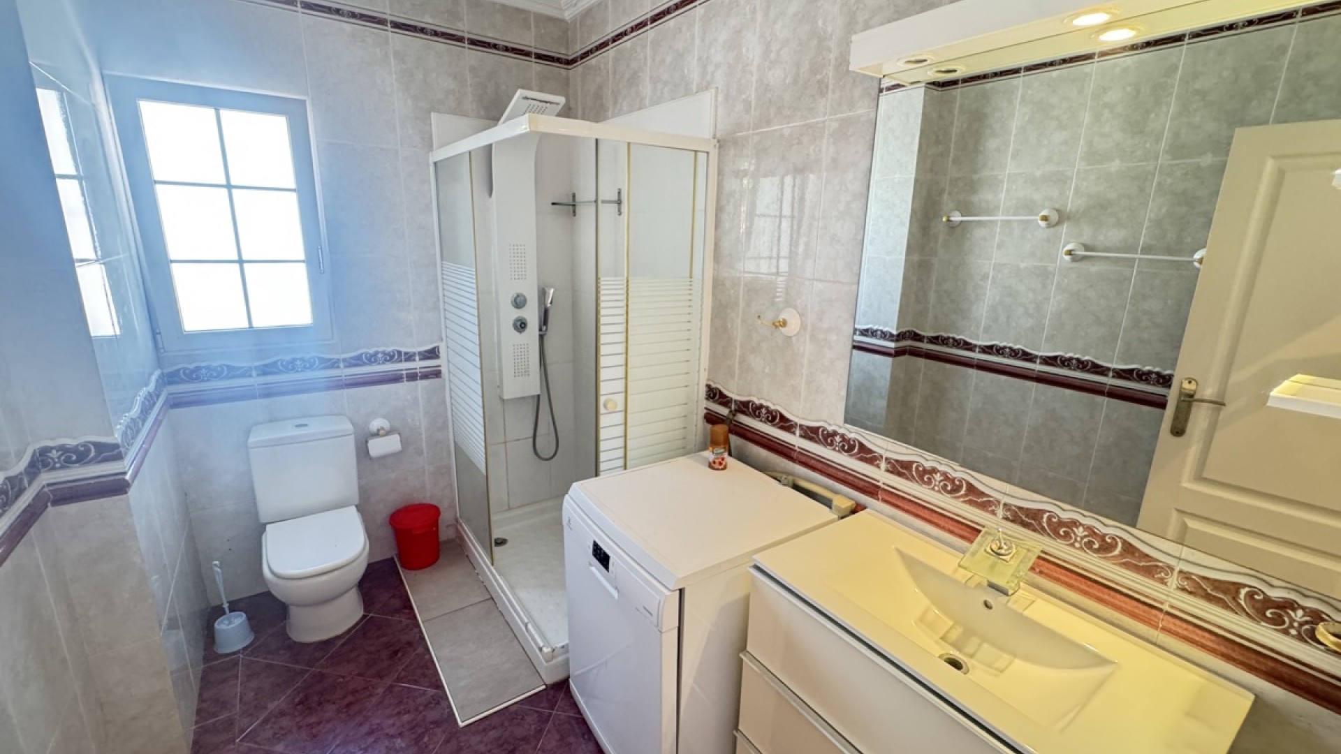 Venta - Chalet Independiente -
San Miguel de Salinas